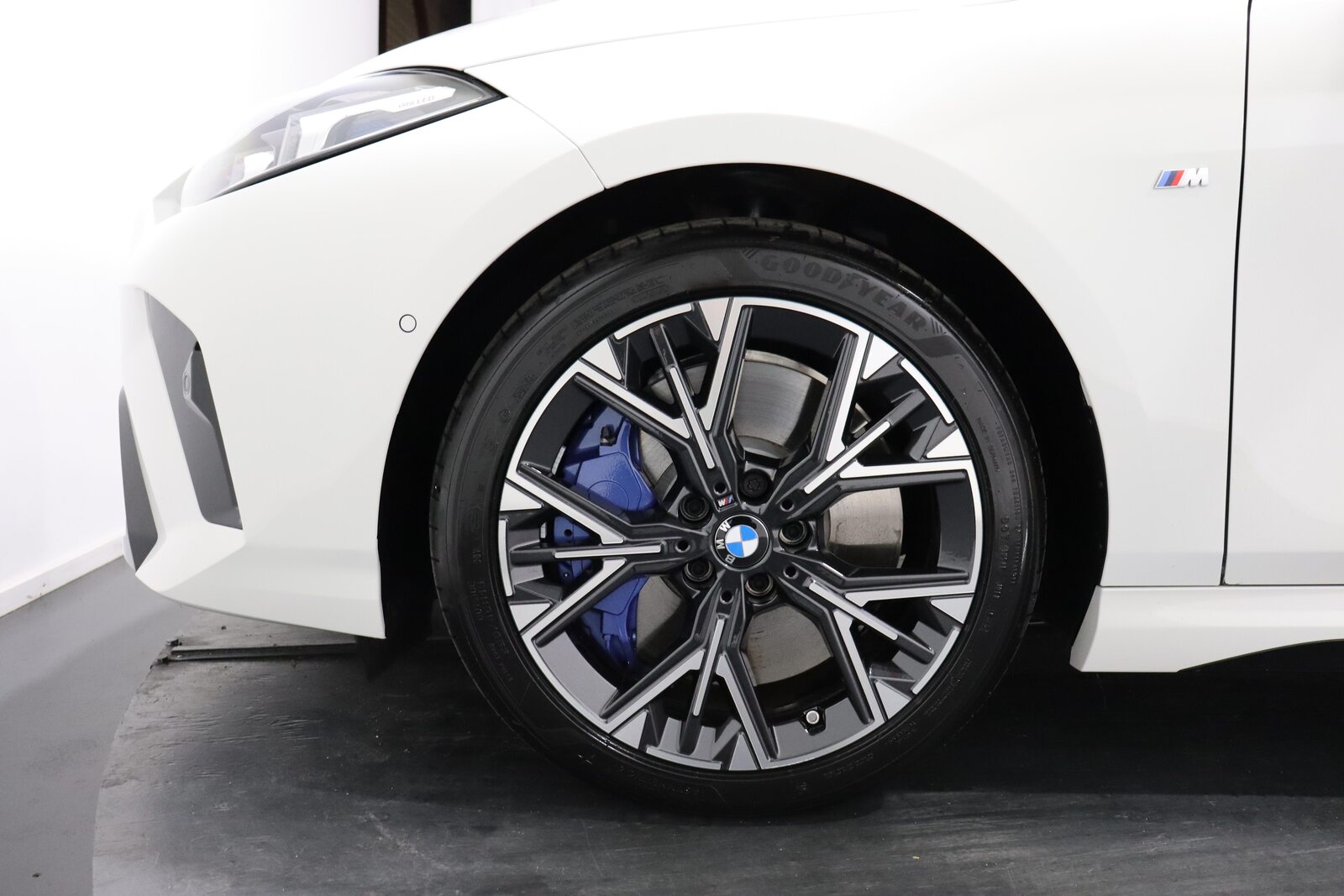 BMW 120i, Hybride léger essence/électrique, Occasion, Automatique - 7