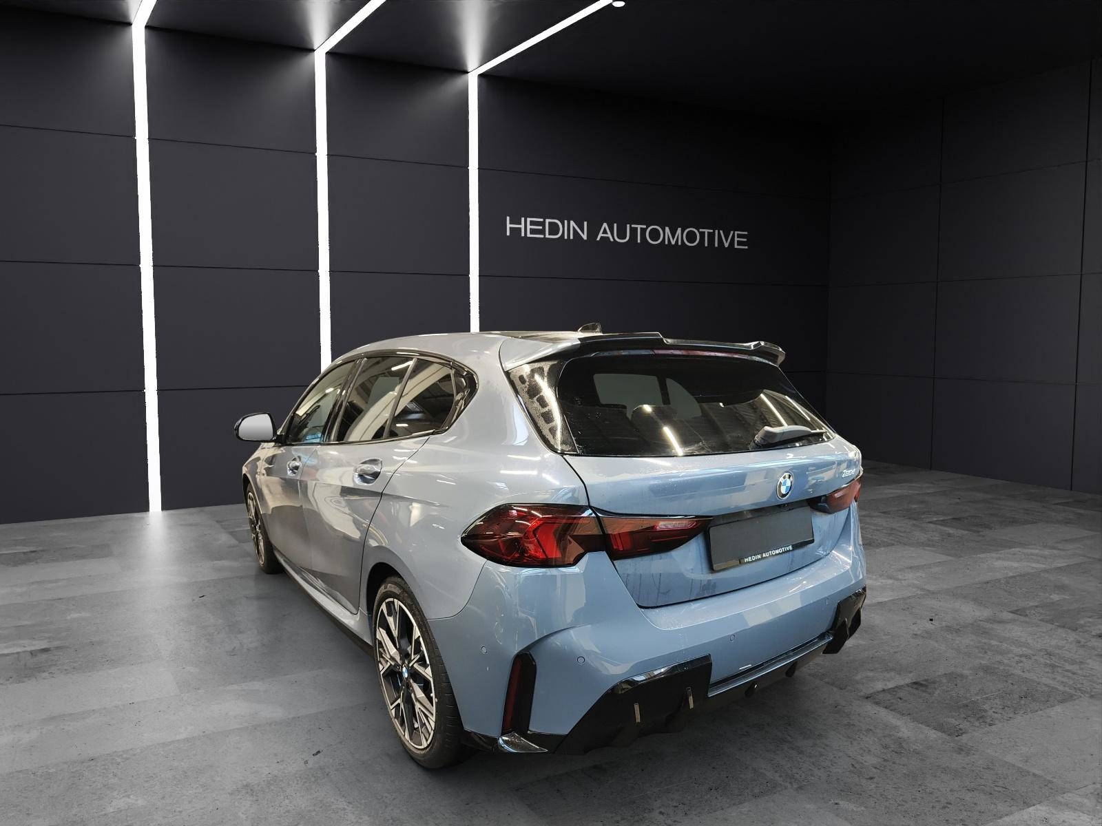 BMW 120d, Hybride Léger Diesel/Électricité, Voiture de démonstration, Automatique - 3