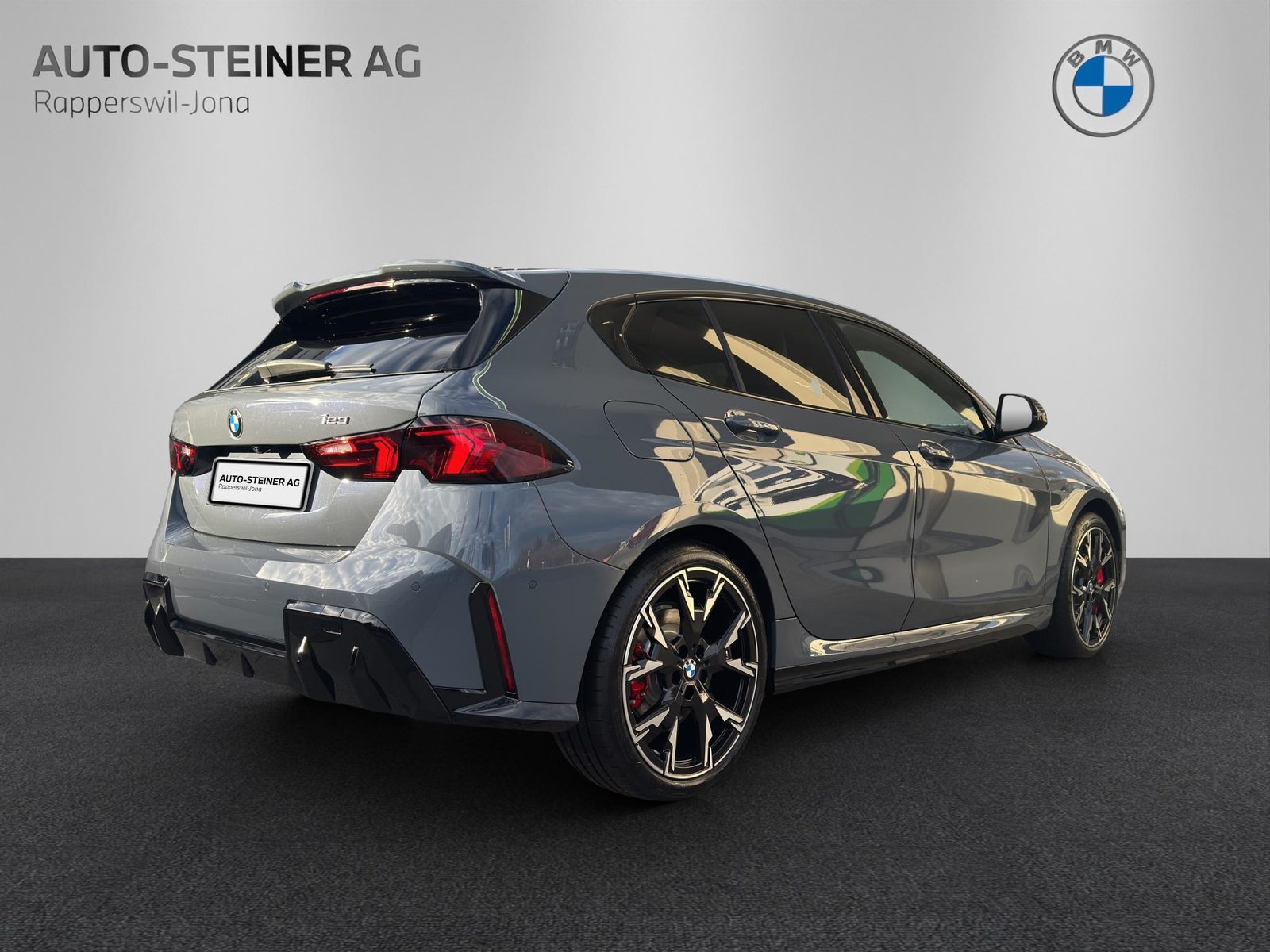 BMW 123 xDrive M Sport Pro, Mild-Hybrid Petrol/Electric, New car, Automatic - 5