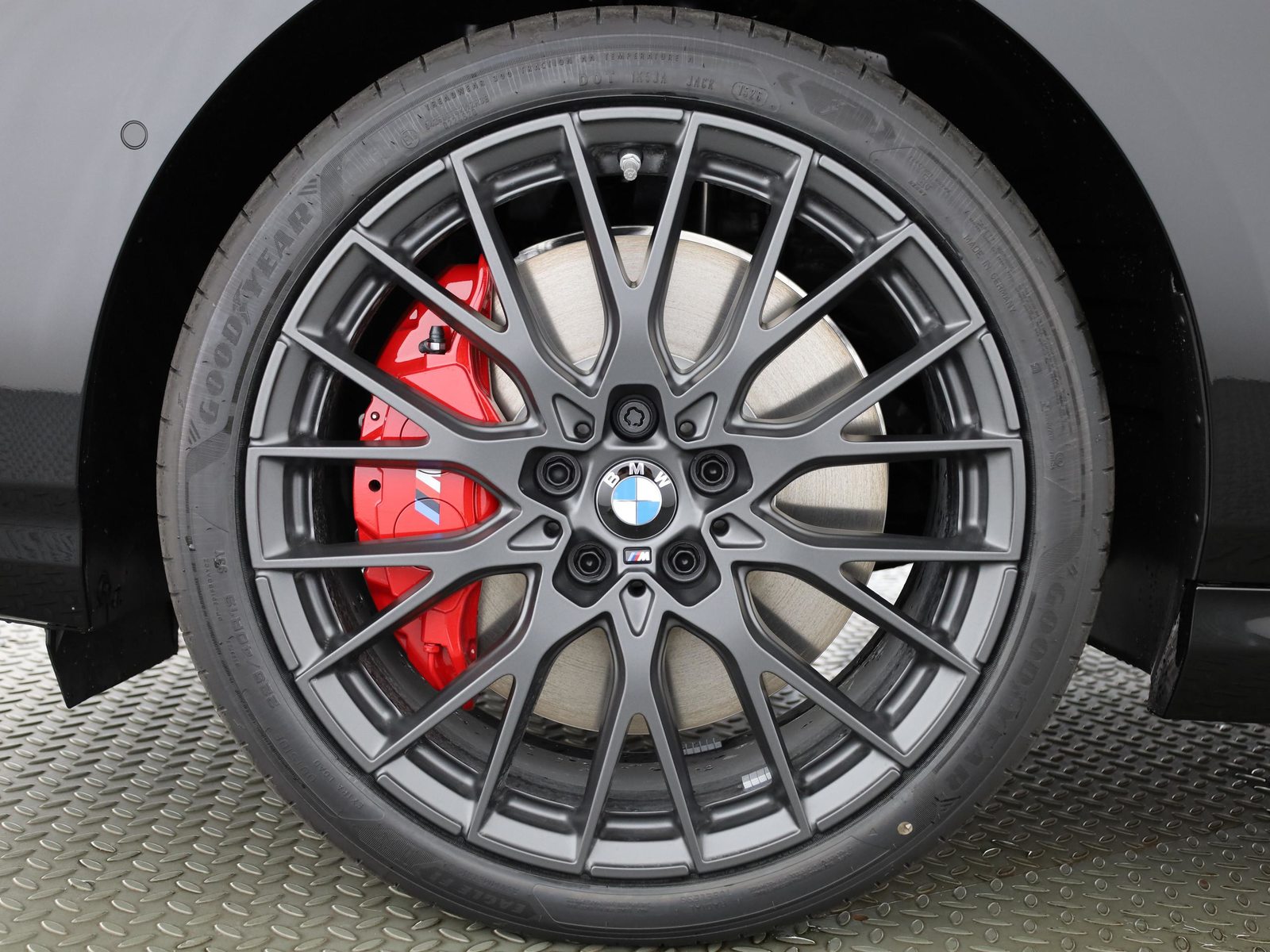 BMW 123 xDrive, Mild-Hybrid Petrol/Electric, New car, Automatic - 4