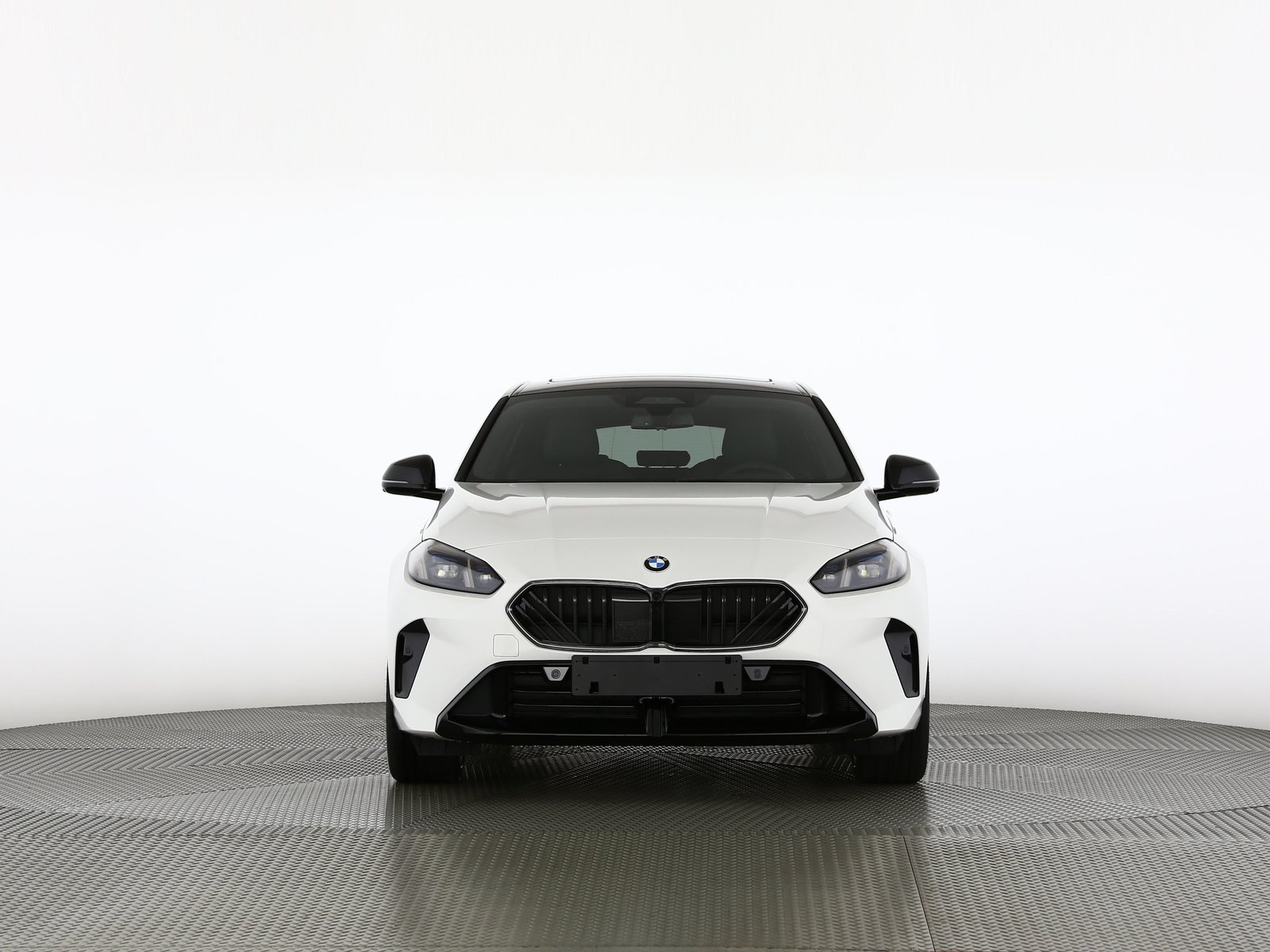 BMW 123, Mild-Hybrid Petrol/Electric, New car, Automatic - 5