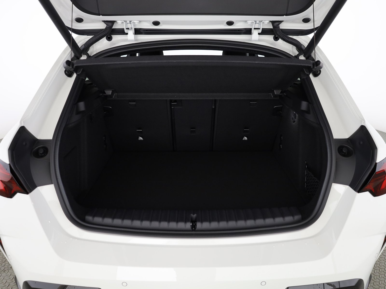 BMW 123, Mild-Hybrid Petrol/Electric, New car, Automatic - 7