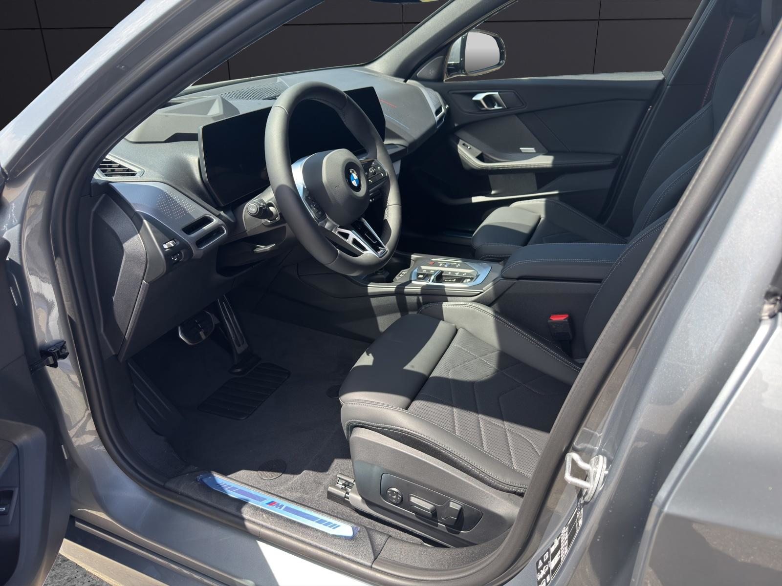BMW 123 xDrive, Mild-Hybrid Petrol/Electric, New car, Automatic - 6