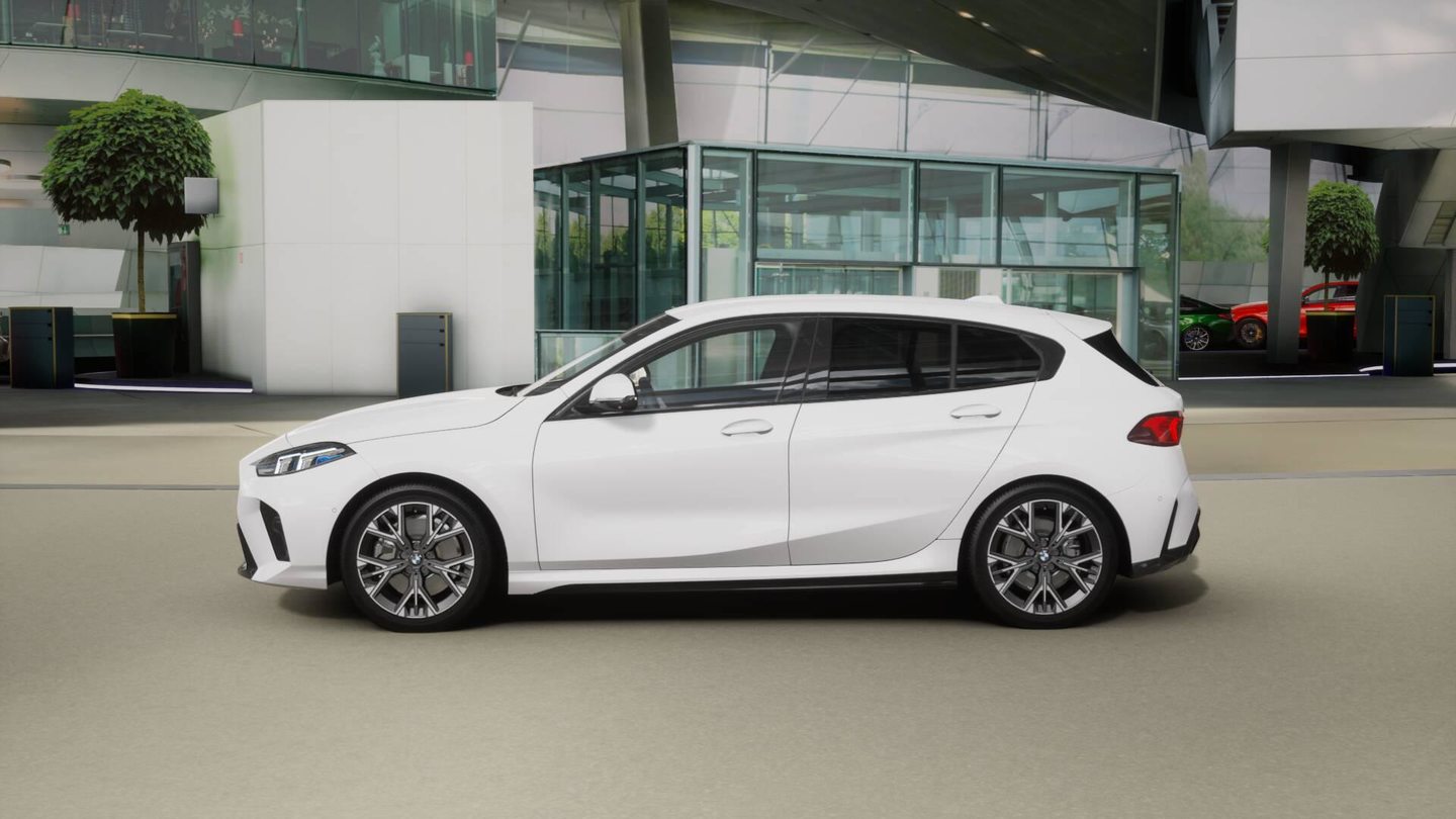 BMW 123 xDrive, Hybride Léger Essence/Électricité, Voiture nouvelle, Automatique - 4