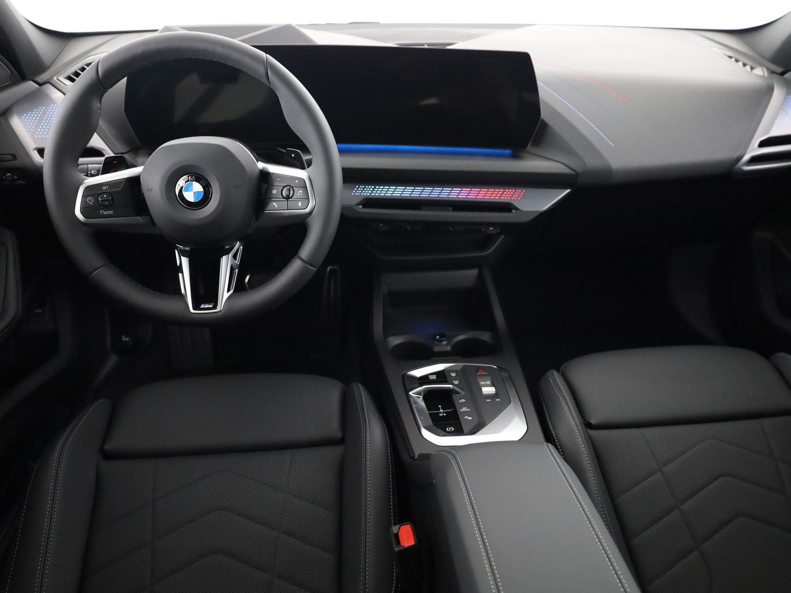 BMW 123 xDrive, Mild-Hybrid Petrol/Electric, New car, Automatic - 6