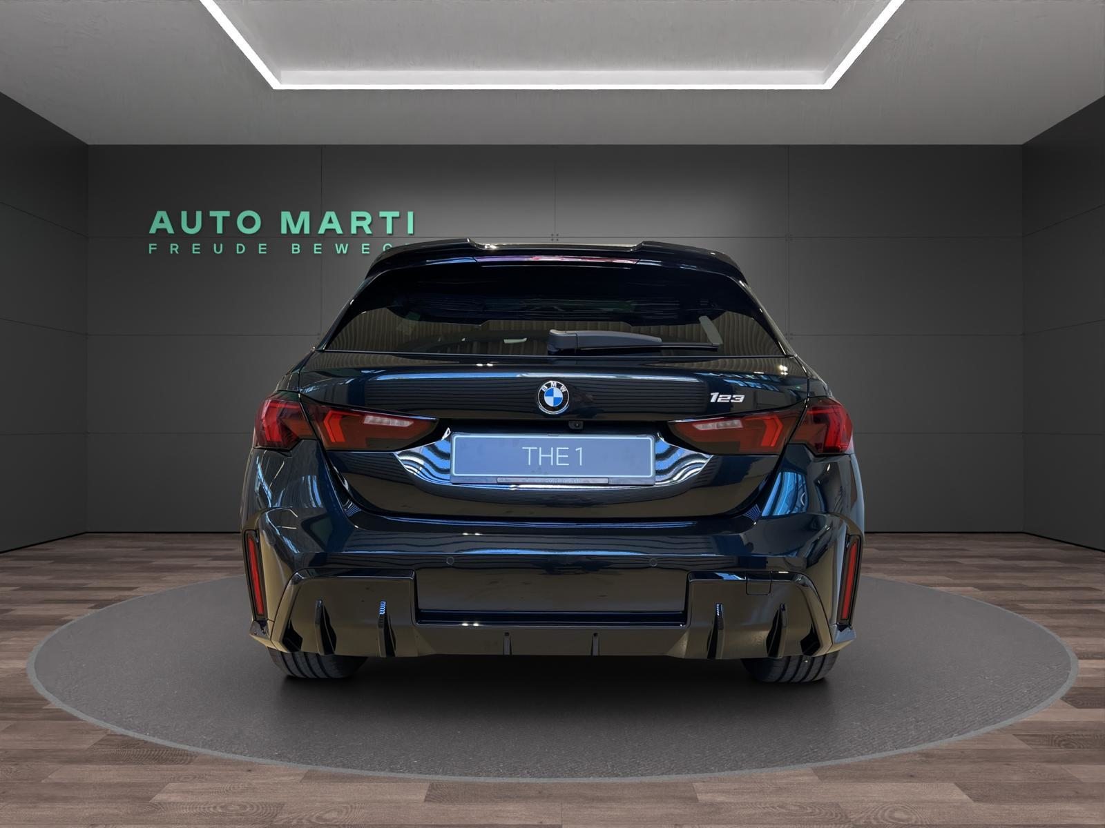 BMW 123 xDrive, Mild-Hybrid Petrol/Electric, New car, Automatic - 3