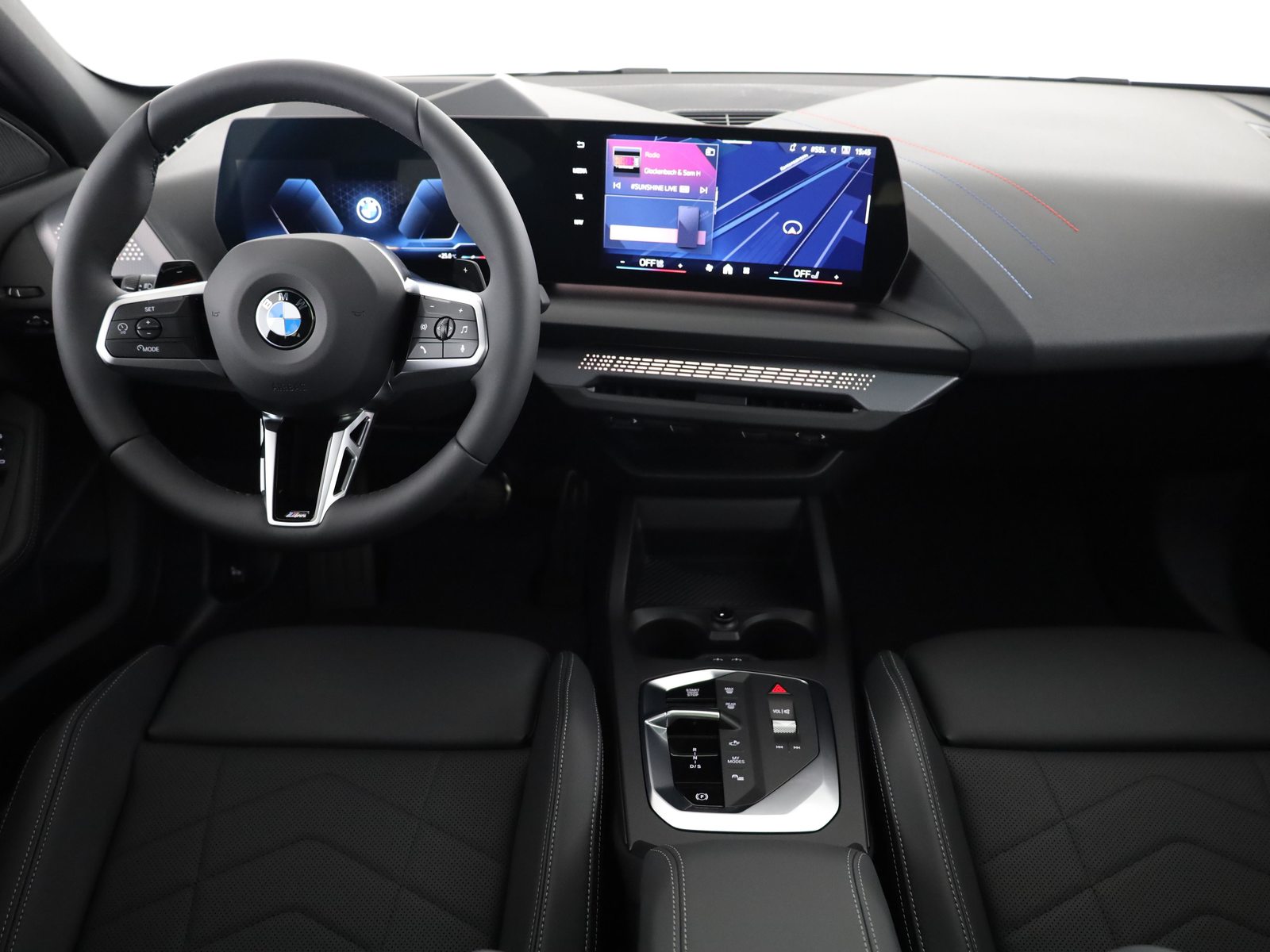 BMW 123 xDrive, Mild-Hybrid Petrol/Electric, New car, Automatic - 5