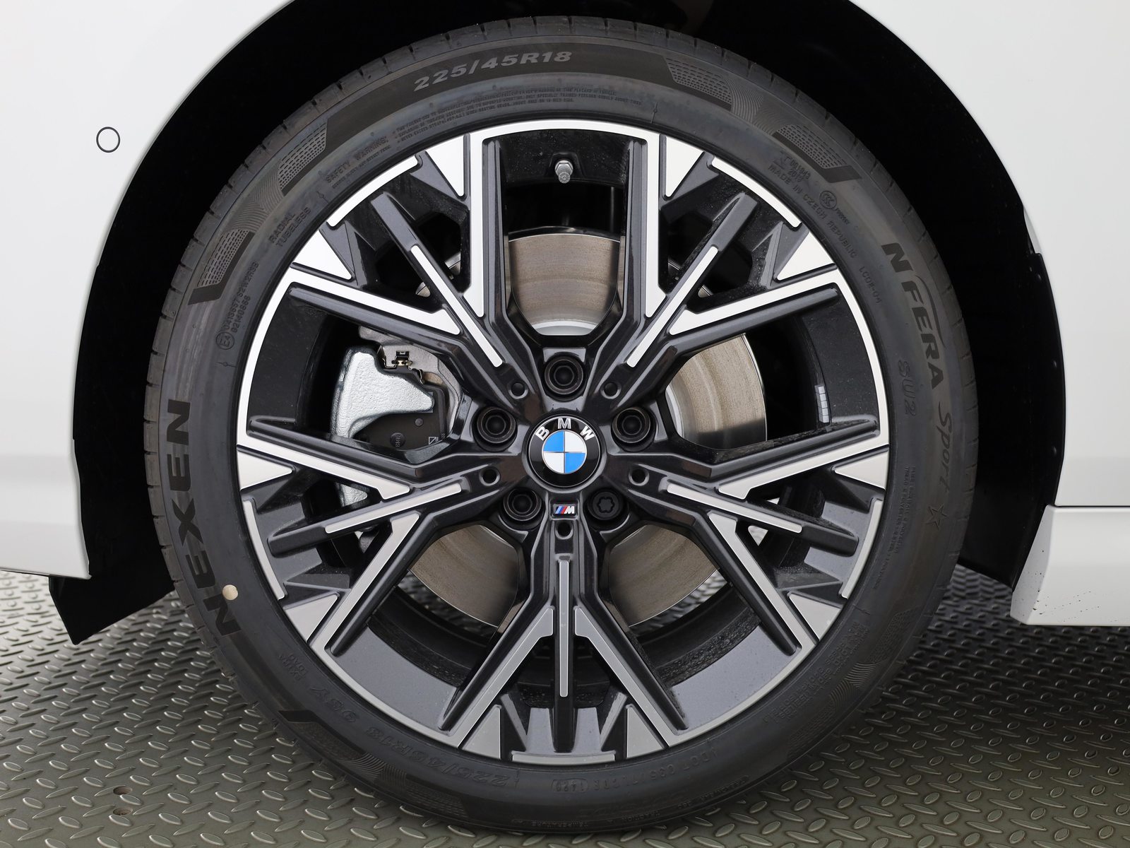 BMW 123 xDrive, Mild-Hybrid Petrol/Electric, New car, Automatic - 7