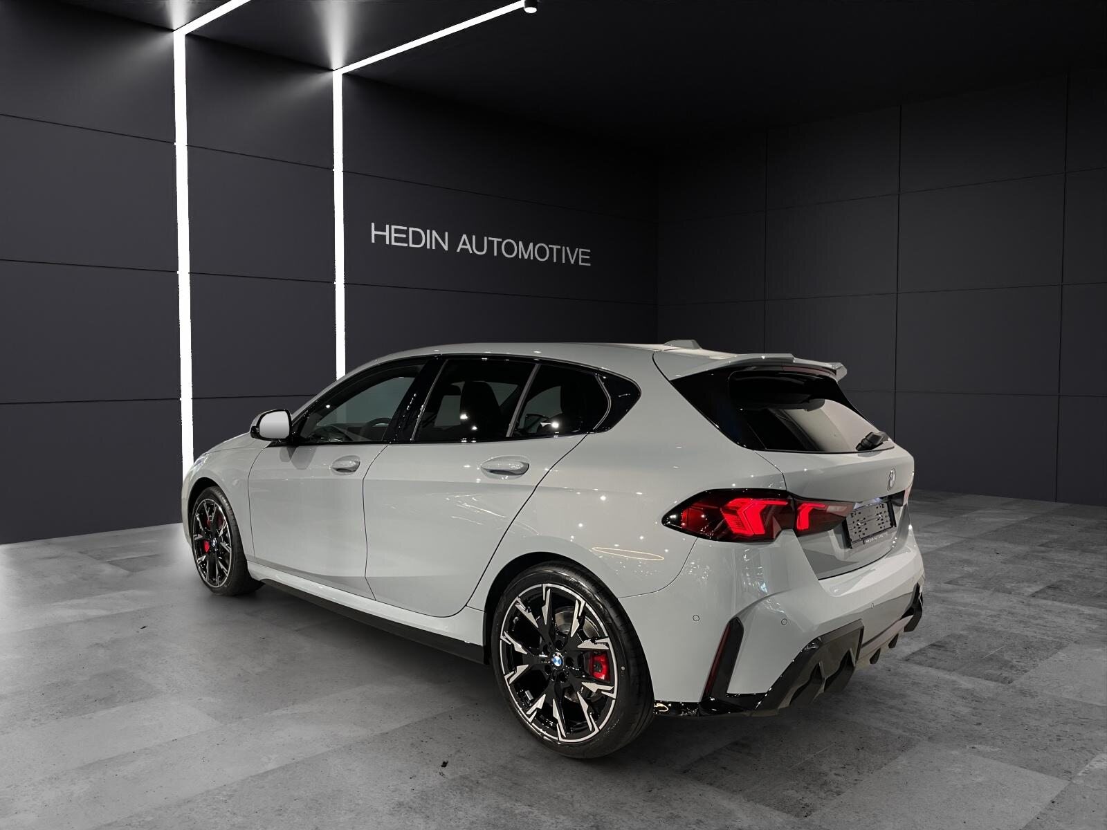BMW 123 xDrive, Hybride Léger Essence/Électricité, Voiture nouvelle, Automatique - 4