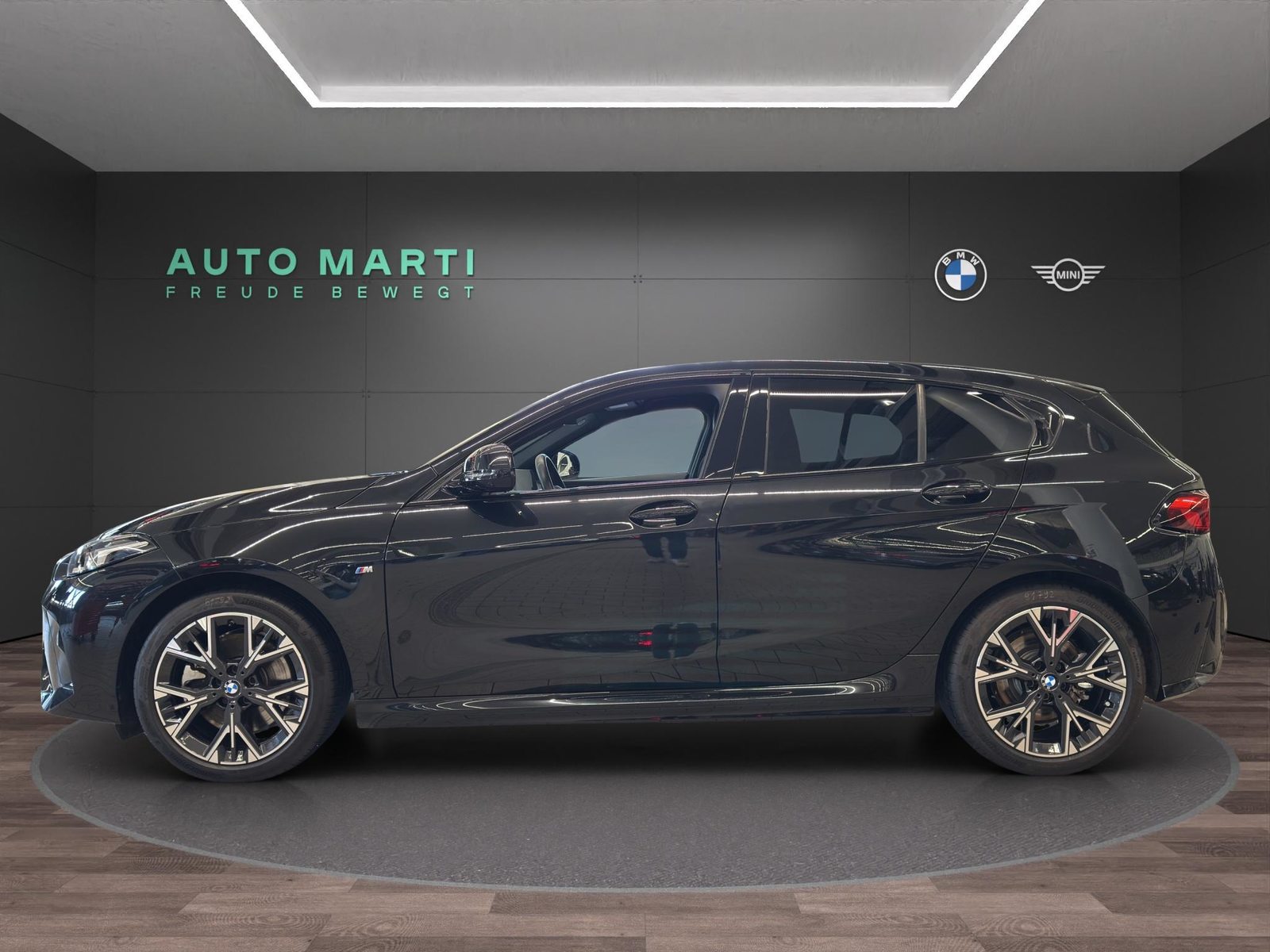 BMW 123 xDrive M Sport, Mild-Hybrid Benzin/Elektro, Occasion / Gebraucht, Automatik - 2