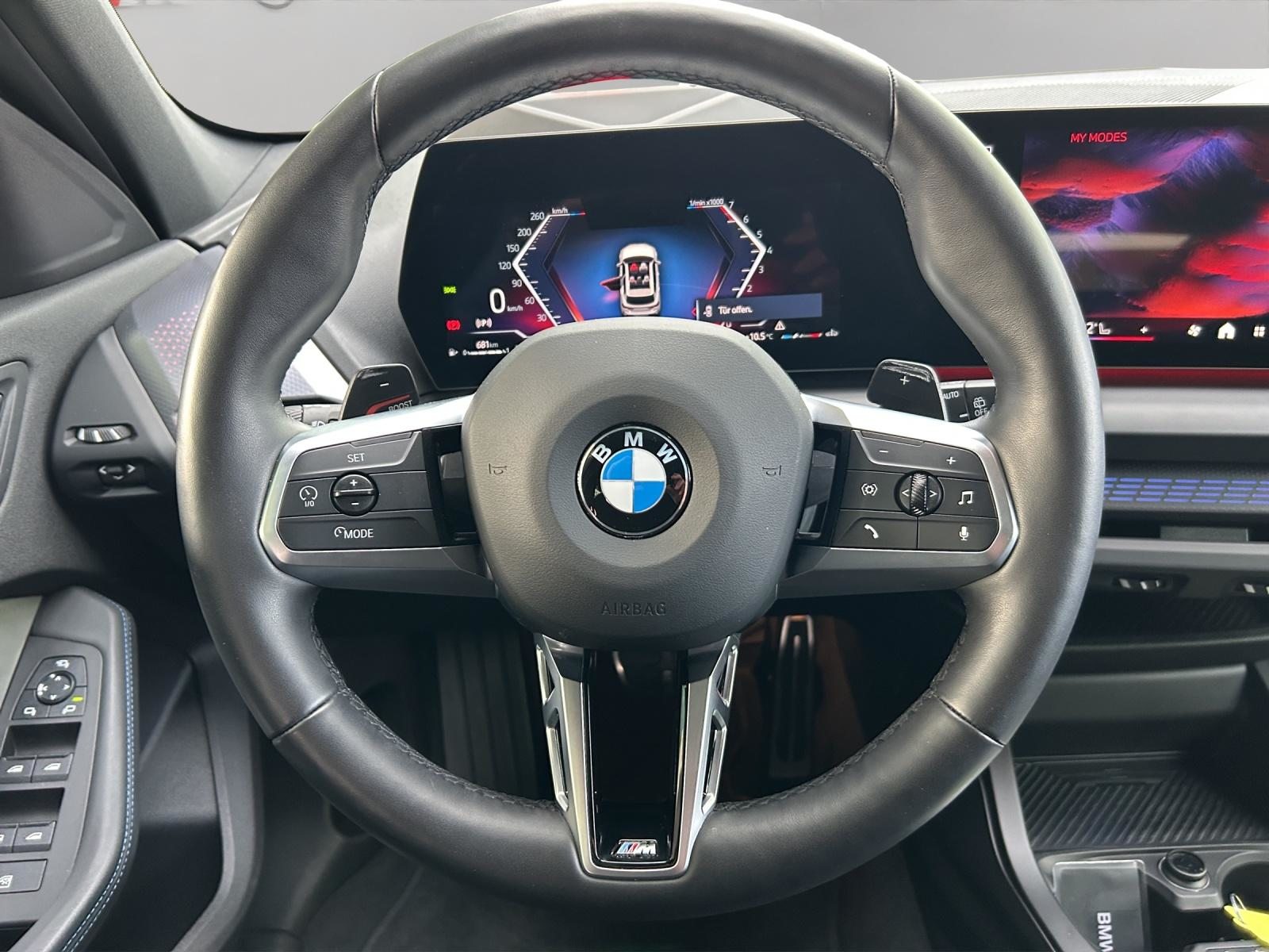 BMW 123 xDrive, Mild-Hybrid Petrol/Electric, Second hand / Used, Automatic - 4