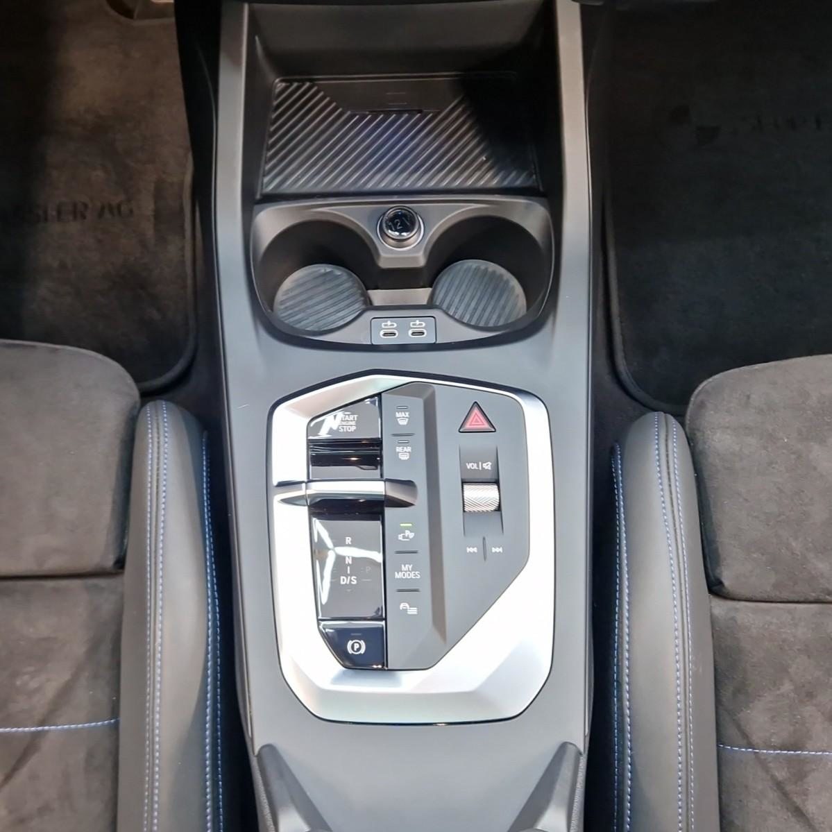BMW 123 xDrive M Sport, Mild-Hybrid Petrol/Electric, Second hand / Used, Automatic - 5