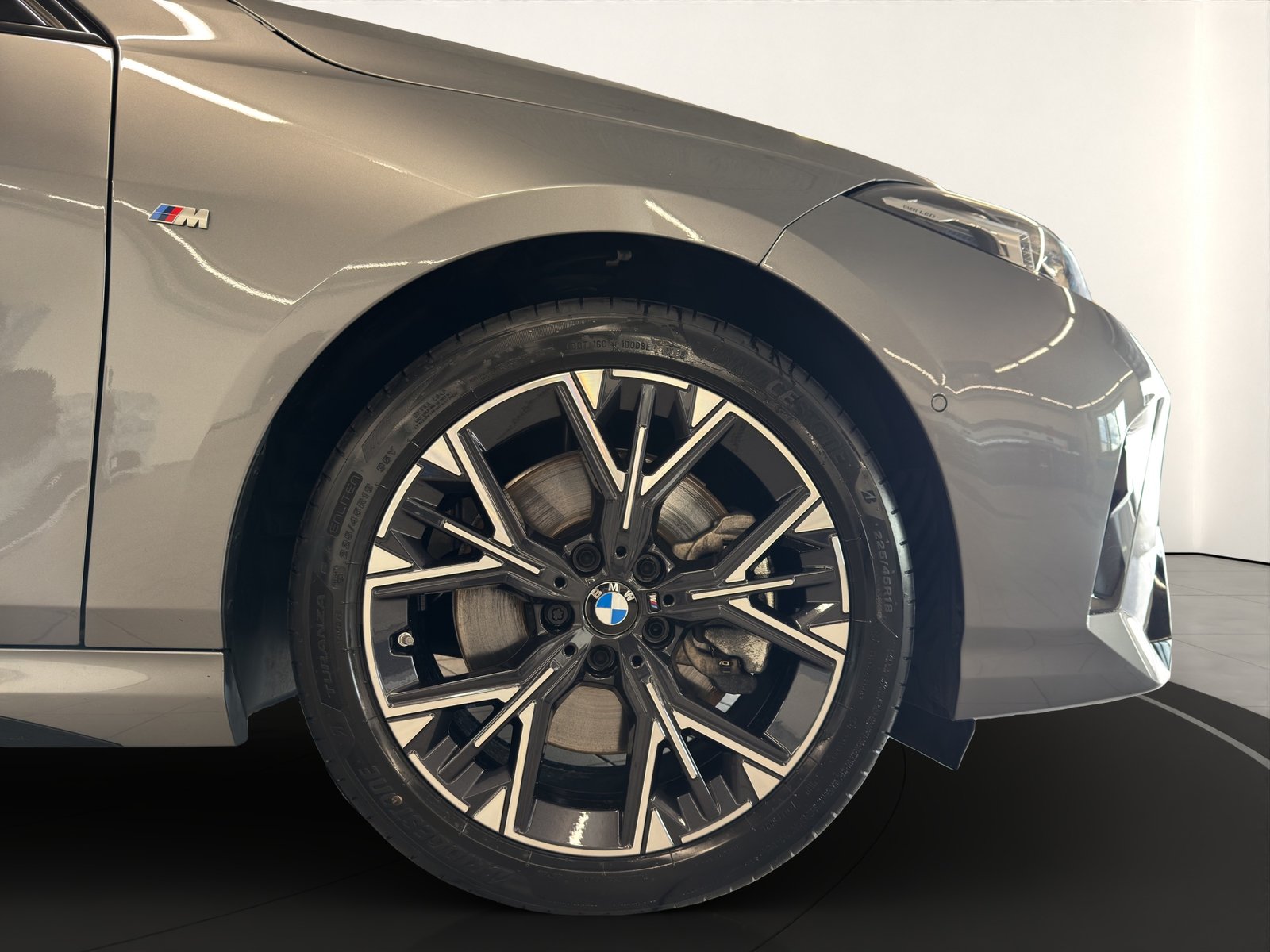 BMW 123 M Sport Step., Mild-Hybrid Benzin/Elektro, Occasion / Gebraucht, Automatik - 7