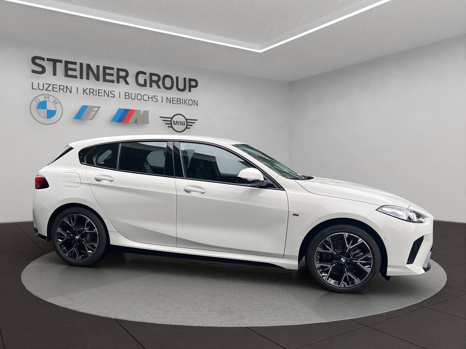 BMW 123 M Sport Steptronic, Mild-Hybrid Petrol/Electric, Second hand / Used, Automatic - 4