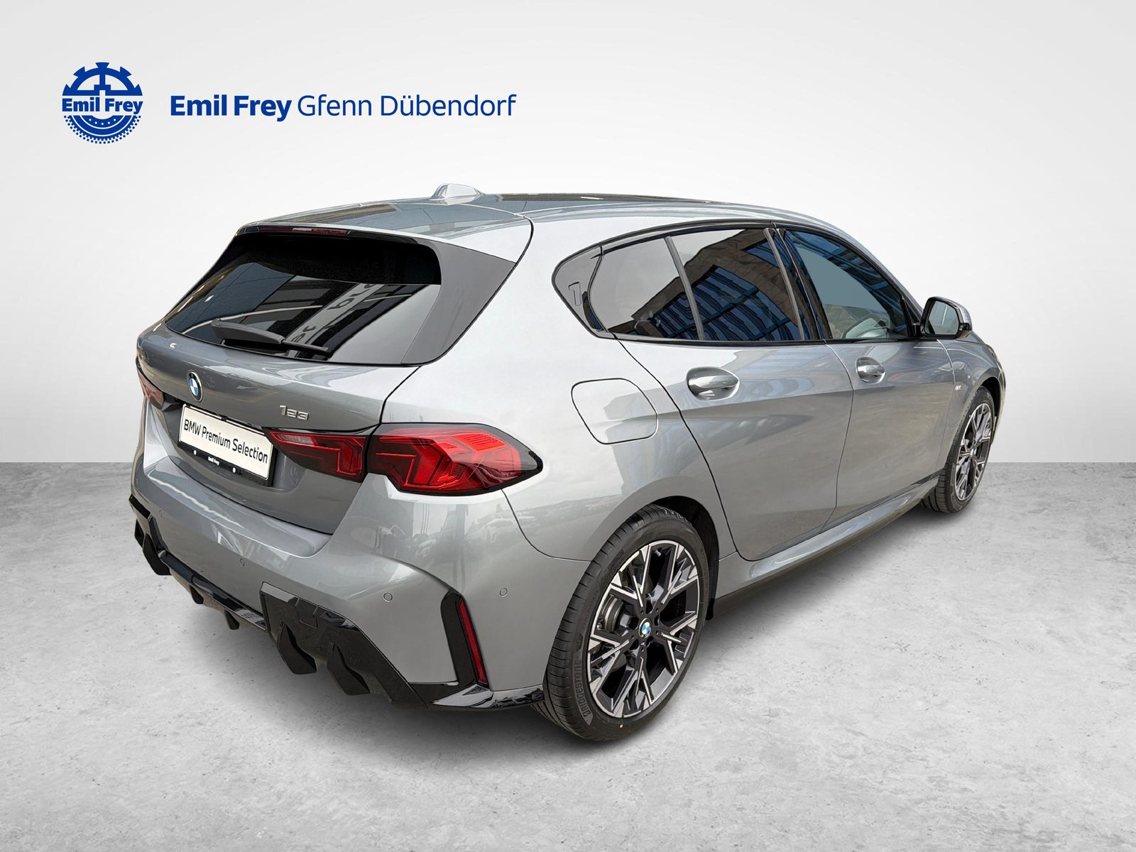 BMW 123 xDrive, Mild-Hybrid Petrol/Electric, Second hand / Used, Automatic - 2
