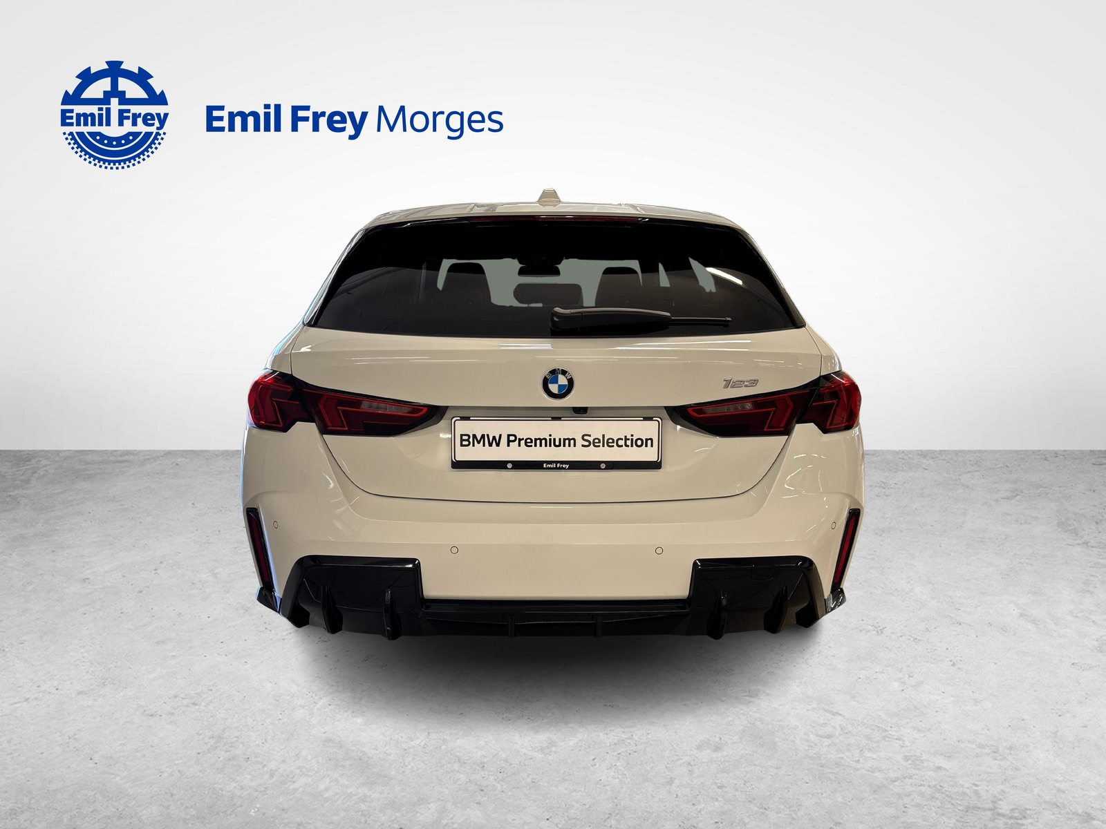 BMW 123 xDrive 48V M-Sport, Mild-Hybrid Petrol/Electric, Second hand / Used, Automatic - 4