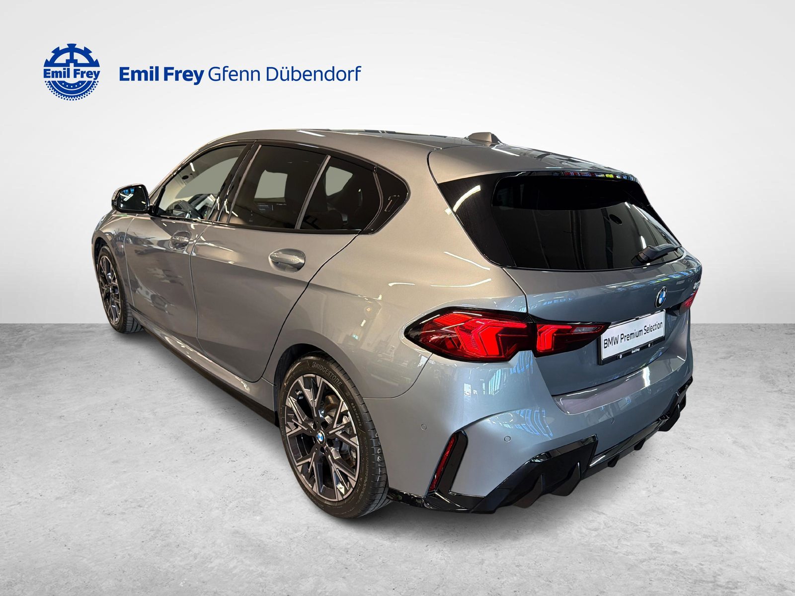 BMW 123 xDrive, Mild-Hybrid Petrol/Electric, Second hand / Used, Automatic - 5