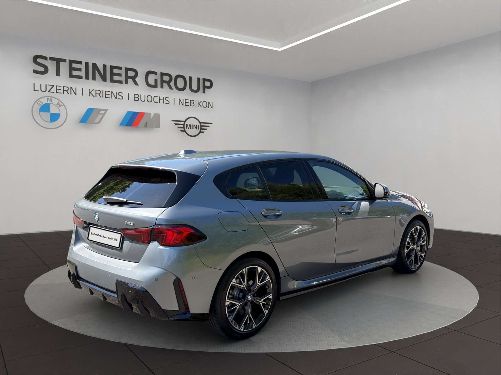 BMW 123 M Sport Steptronic, Mild-Hybrid Petrol/Electric, Second hand / Used, Automatic - 5
