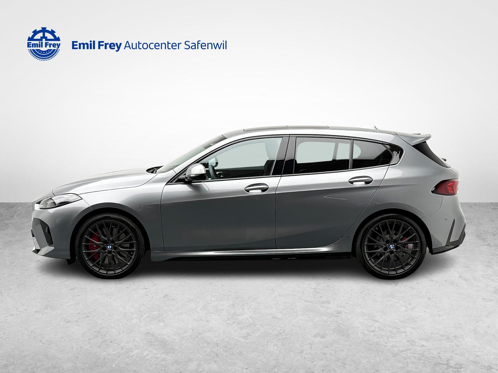 BMW 123 xDrive, Mild-Hybrid Petrol/Electric, Second hand / Used, Automatic - 2