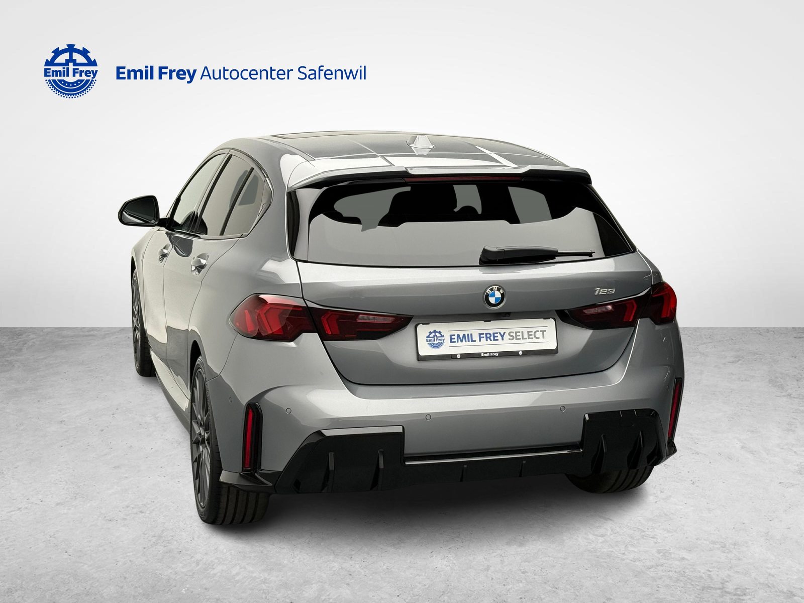 BMW 123 xDrive, Mild-Hybrid Petrol/Electric, Second hand / Used, Automatic - 3