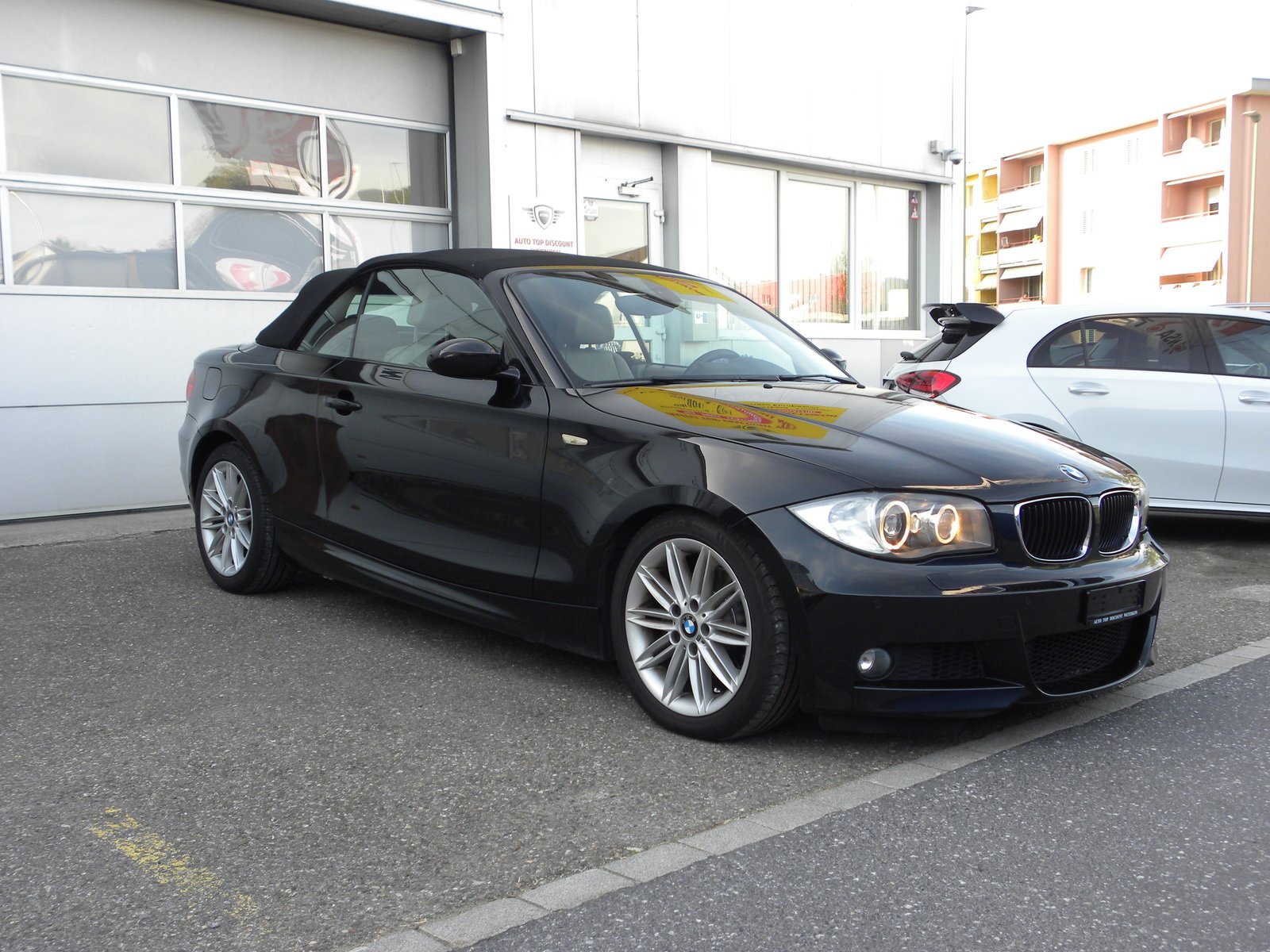 BMW 125i Cabrio Steptronic M-Sportpaket, Benzin, Occasion / Gebraucht, Automatik - 2