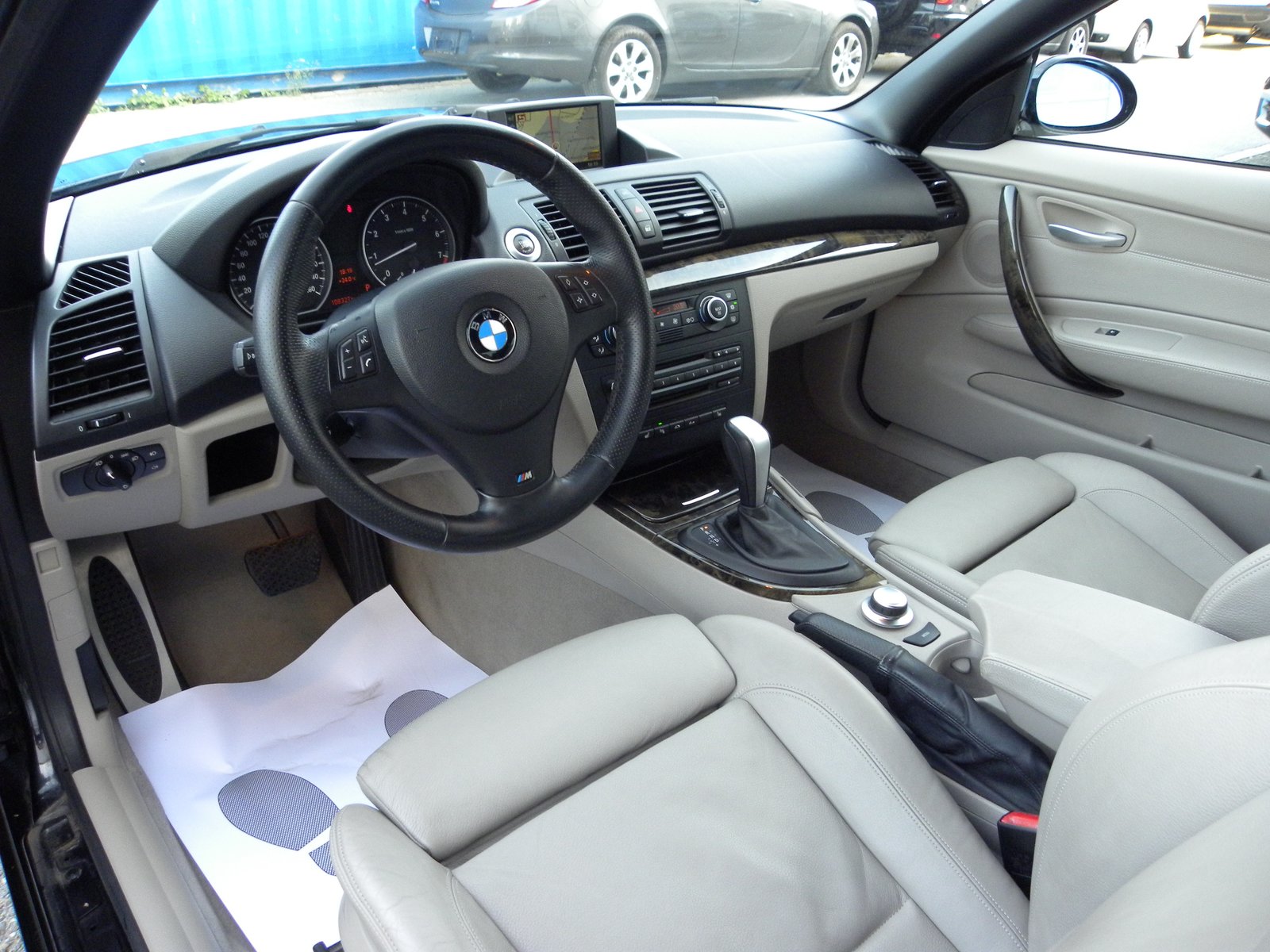BMW 125i Cabrio Steptronic M-Sportpaket, Benzin, Occasion / Gebraucht, Automatik - 5