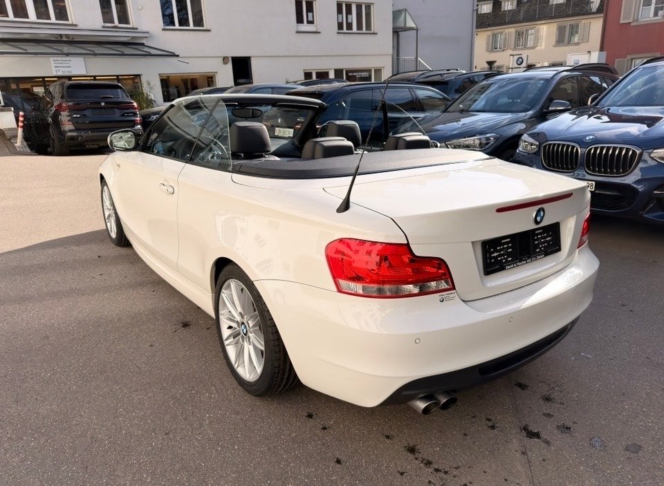 BMW 125i Cabrio Steptronic, Benzin, Occasion / Gebraucht, Automatik - 3