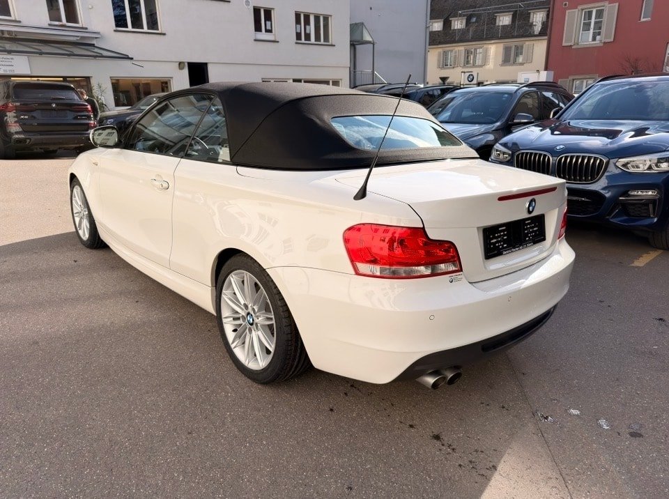 BMW 125i Cabrio Steptronic, Benzin, Occasion / Gebraucht, Automatik - 5