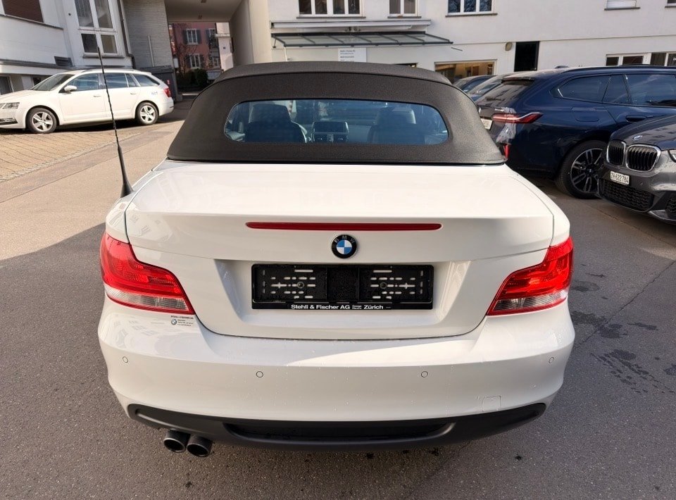 BMW 125i Cabrio Steptronic, Benzin, Occasion / Gebraucht, Automatik - 7