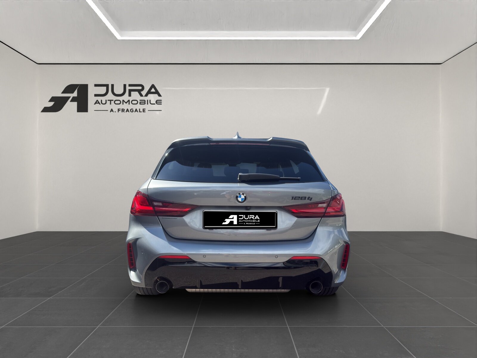 BMW 128ti, Benzin, Occasion / Gebraucht, Automatik - 6