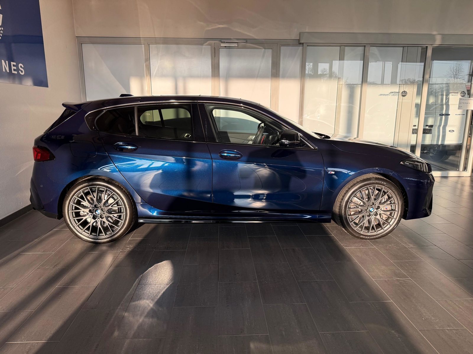 BMW M135i xDrive, Benzin, Neuwagen, Automatik - 3