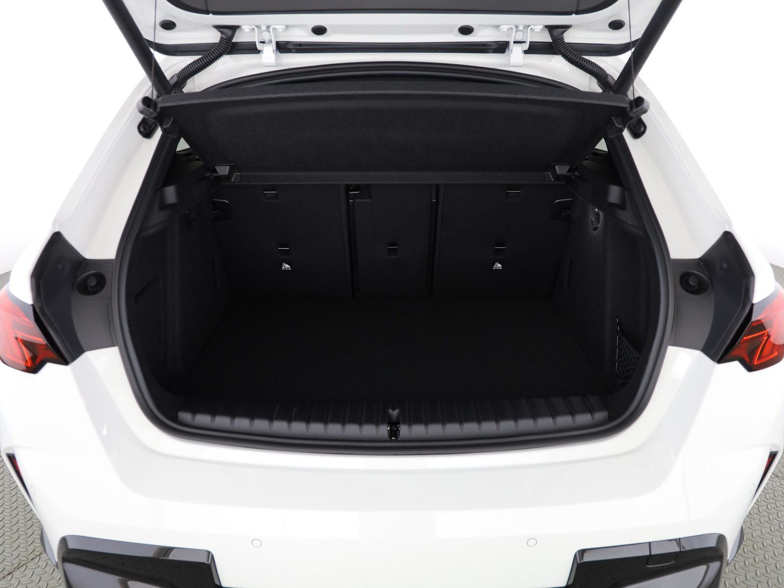 BMW M135i xDrive, Petrol, New car, Automatic - 6