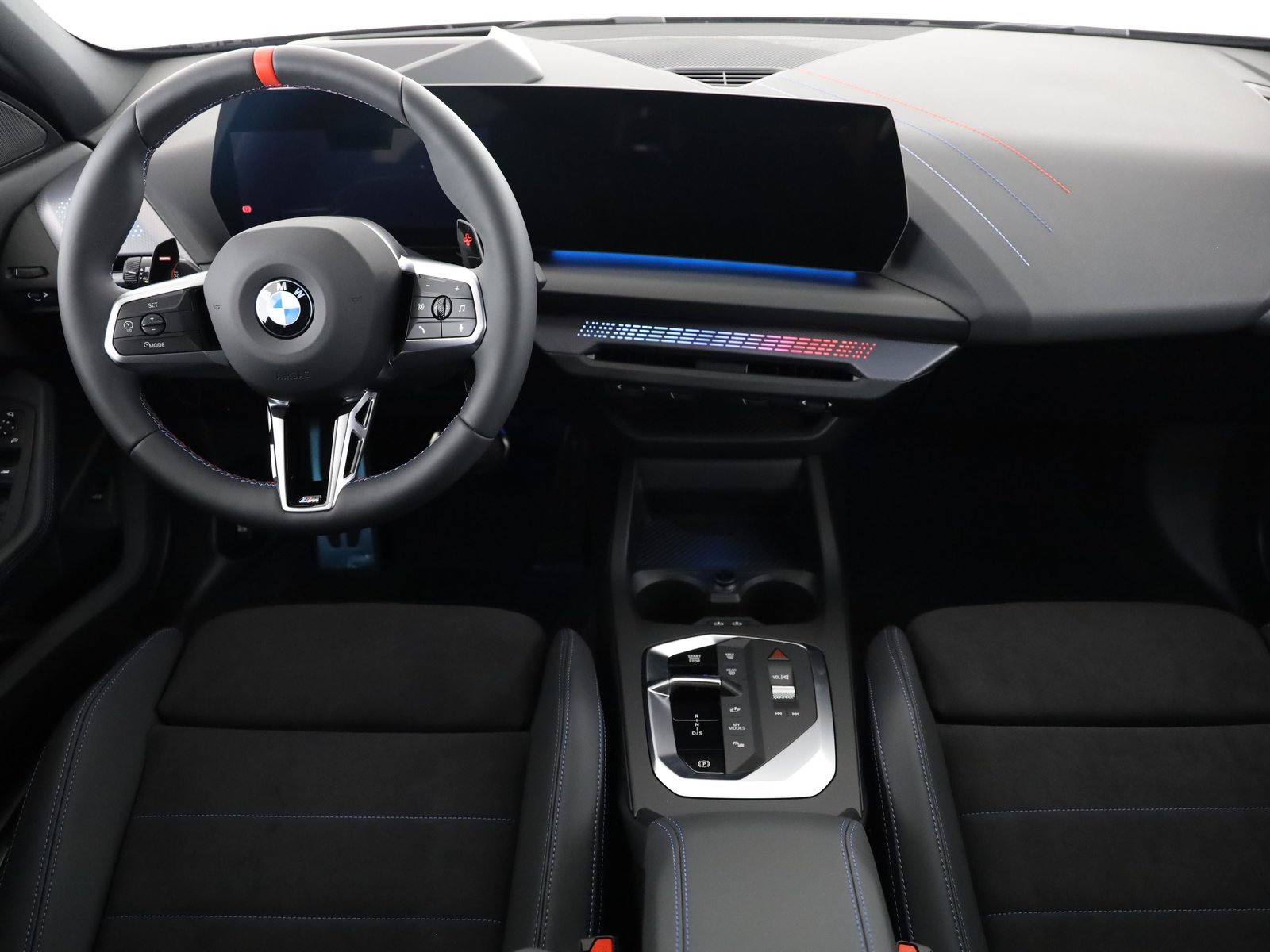 BMW M135i xDrive, Petrol, New car, Automatic - 5