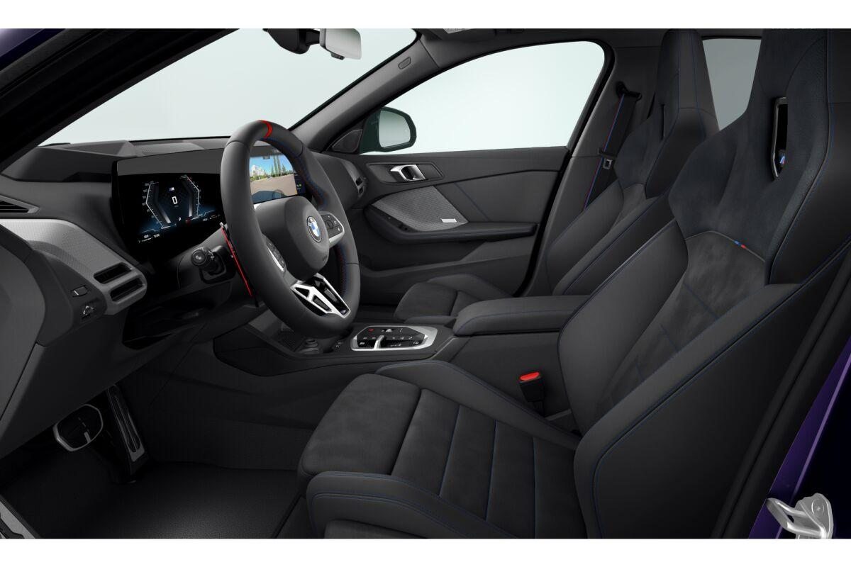 BMW M135i xDrive M Sport Pro, Petrol, New car, Automatic - 4