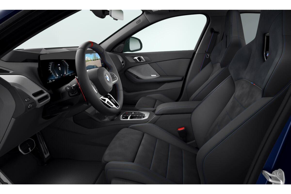 BMW M135i xDrive M Sport Pro, Petrol, New car, Automatic - 4
