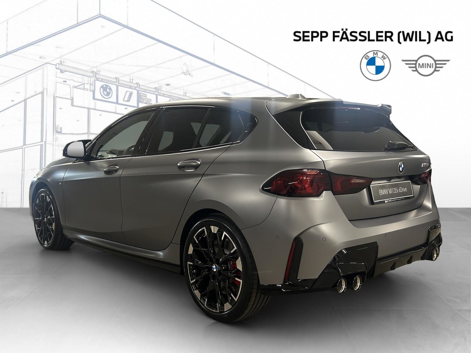 BMW M135i xDrive, Benzin, Neuwagen, Automatik - 4