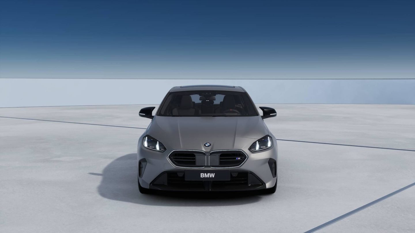 BMW M135i xDrive, Petrol, New car, Automatic - 3