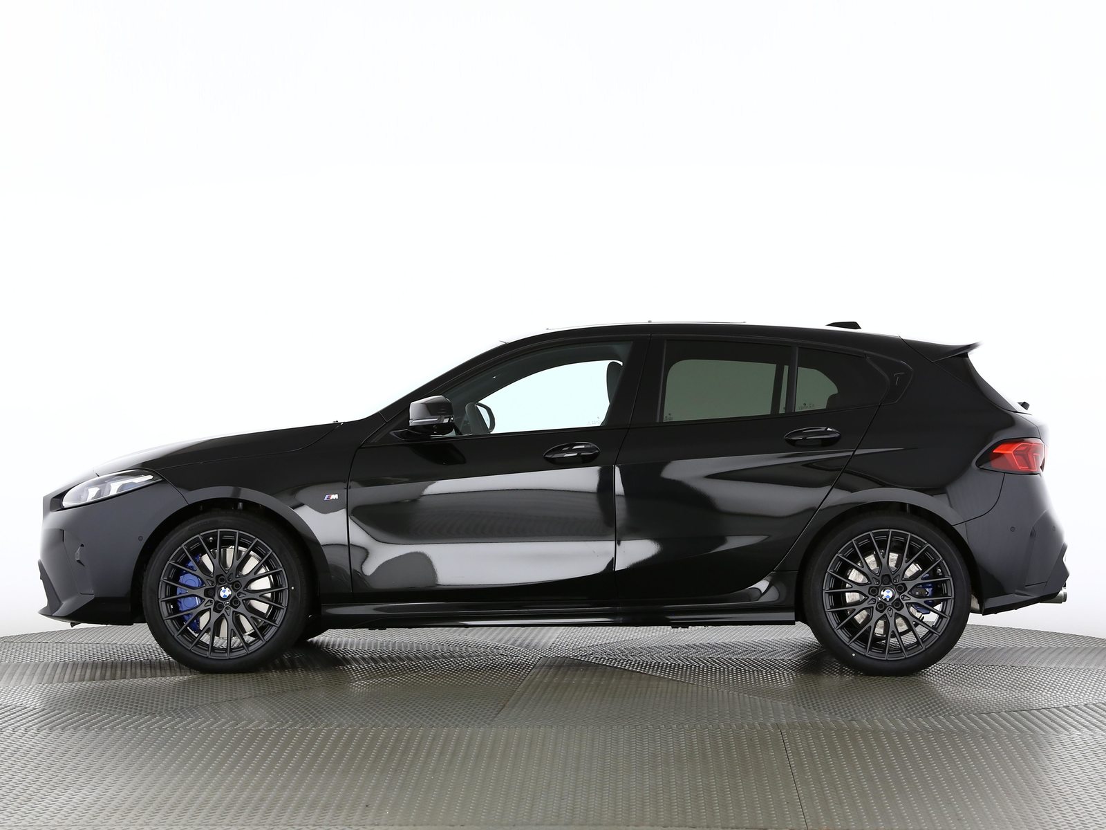 BMW M135i xDrive, Petrol, New car, Automatic - 3