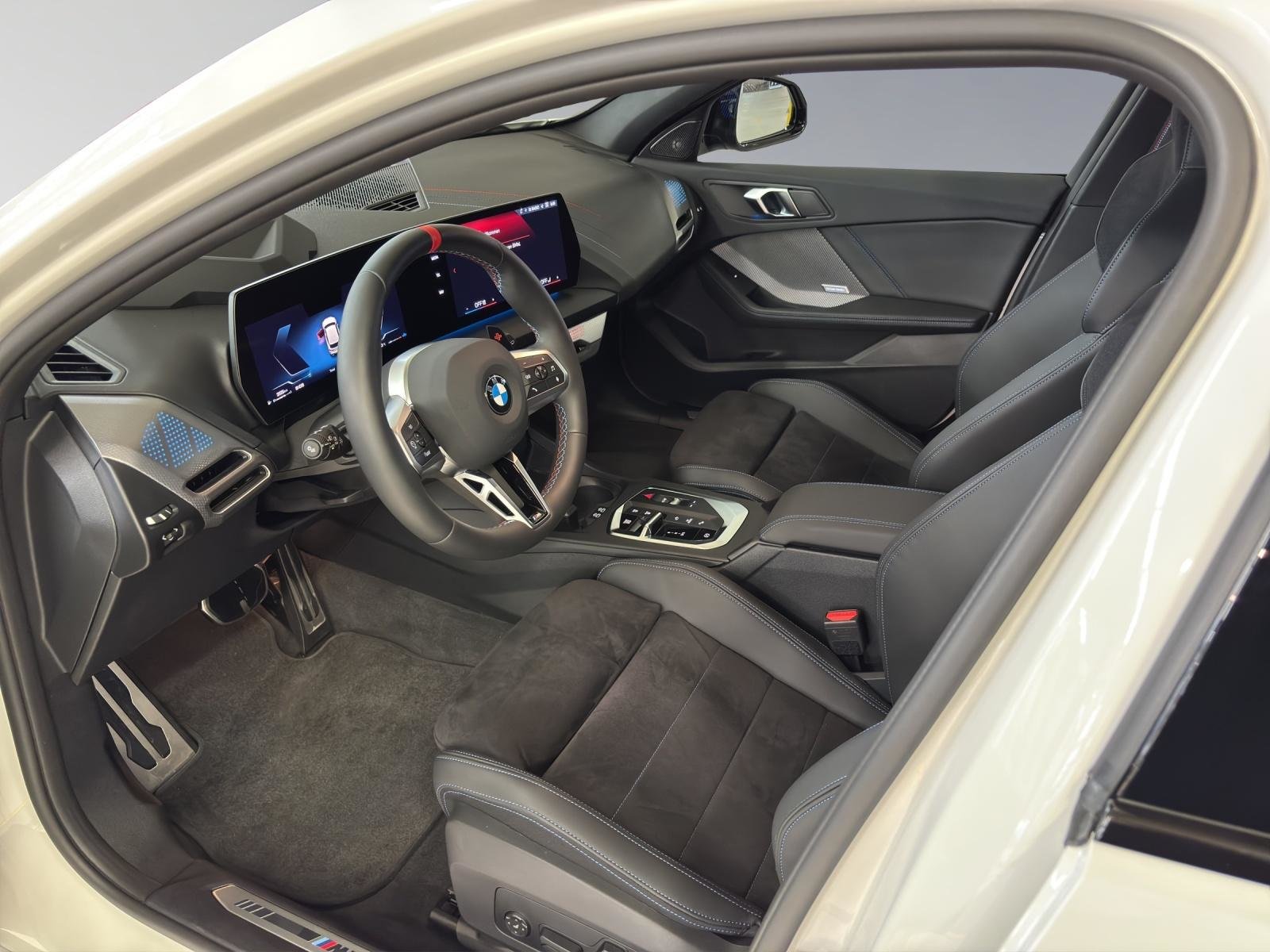 BMW M135i, Essence, Occasion / Utilisé, Automatique - 4