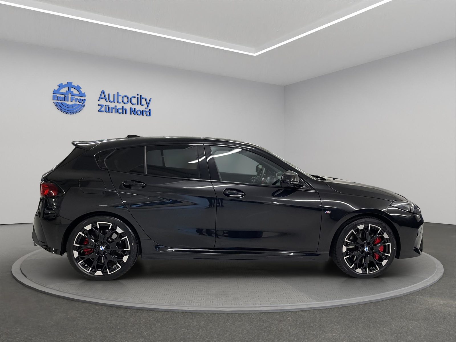 BMW M135i xDrive, Petrol, Second hand / Used, Automatic - 6
