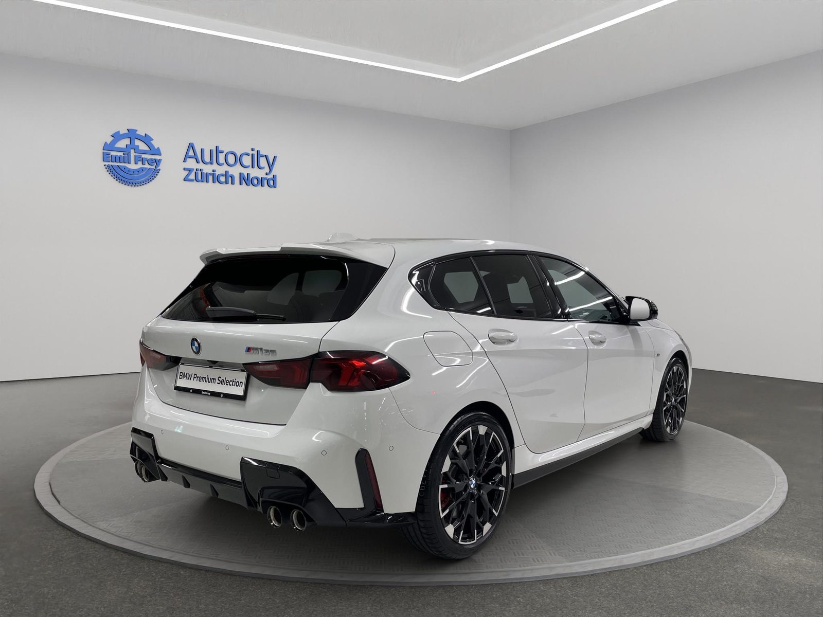 BMW M135i xDrive, Benzina, Occasioni / Usate, Automatico - 2