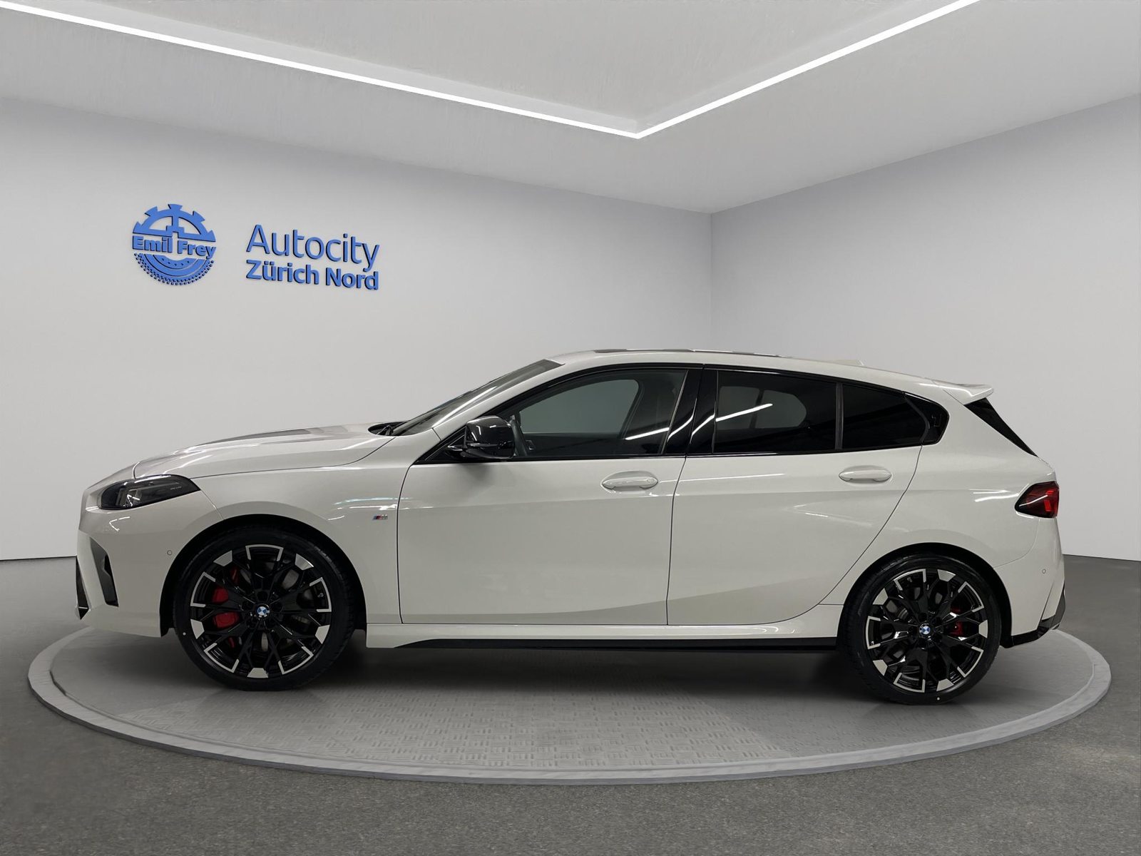 BMW M135i xDrive, Benzina, Occasioni / Usate, Automatico - 5