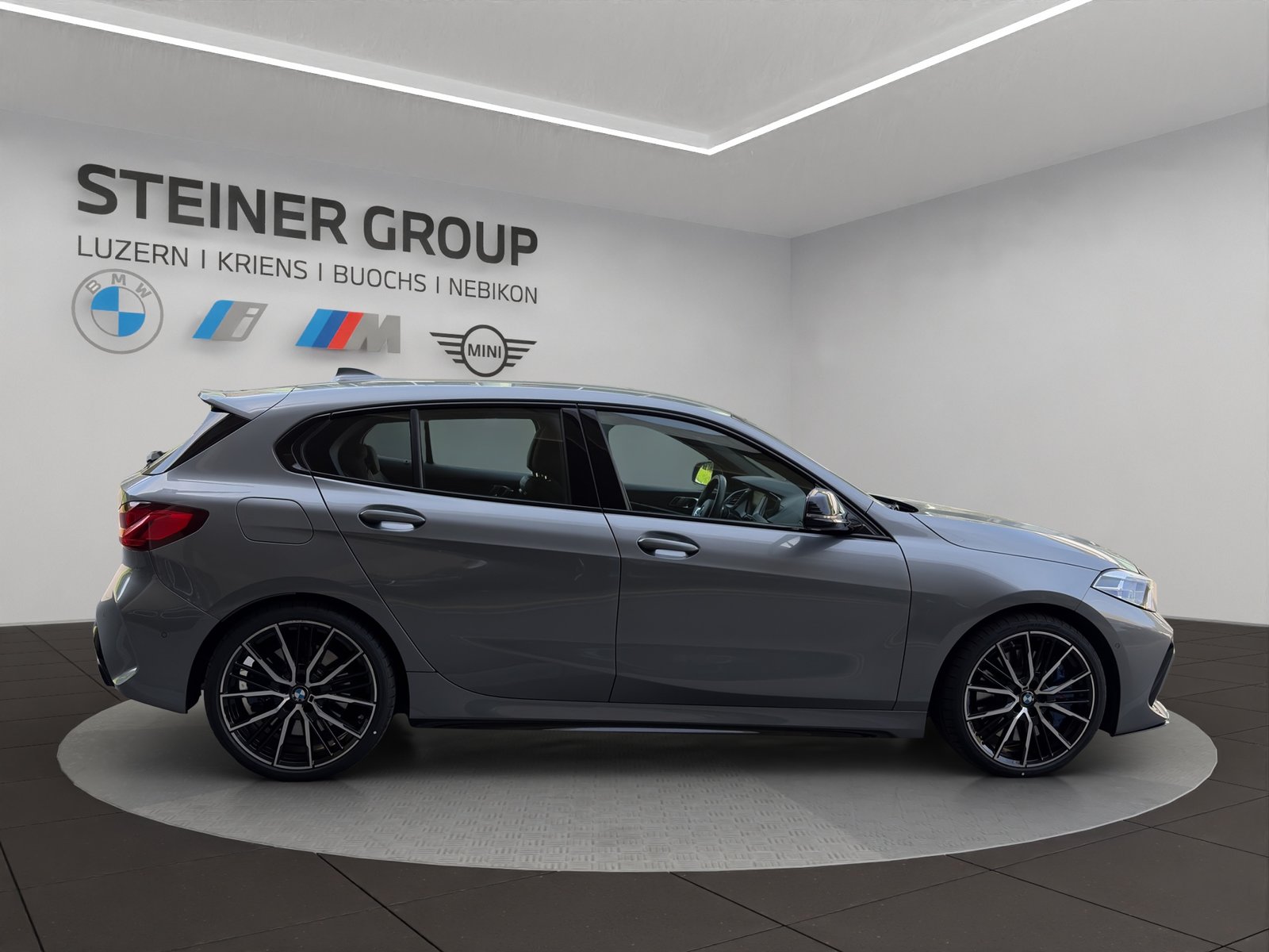 BMW M135i Steptronic, Benzin, Occasion / Gebraucht, Automatik - 4
