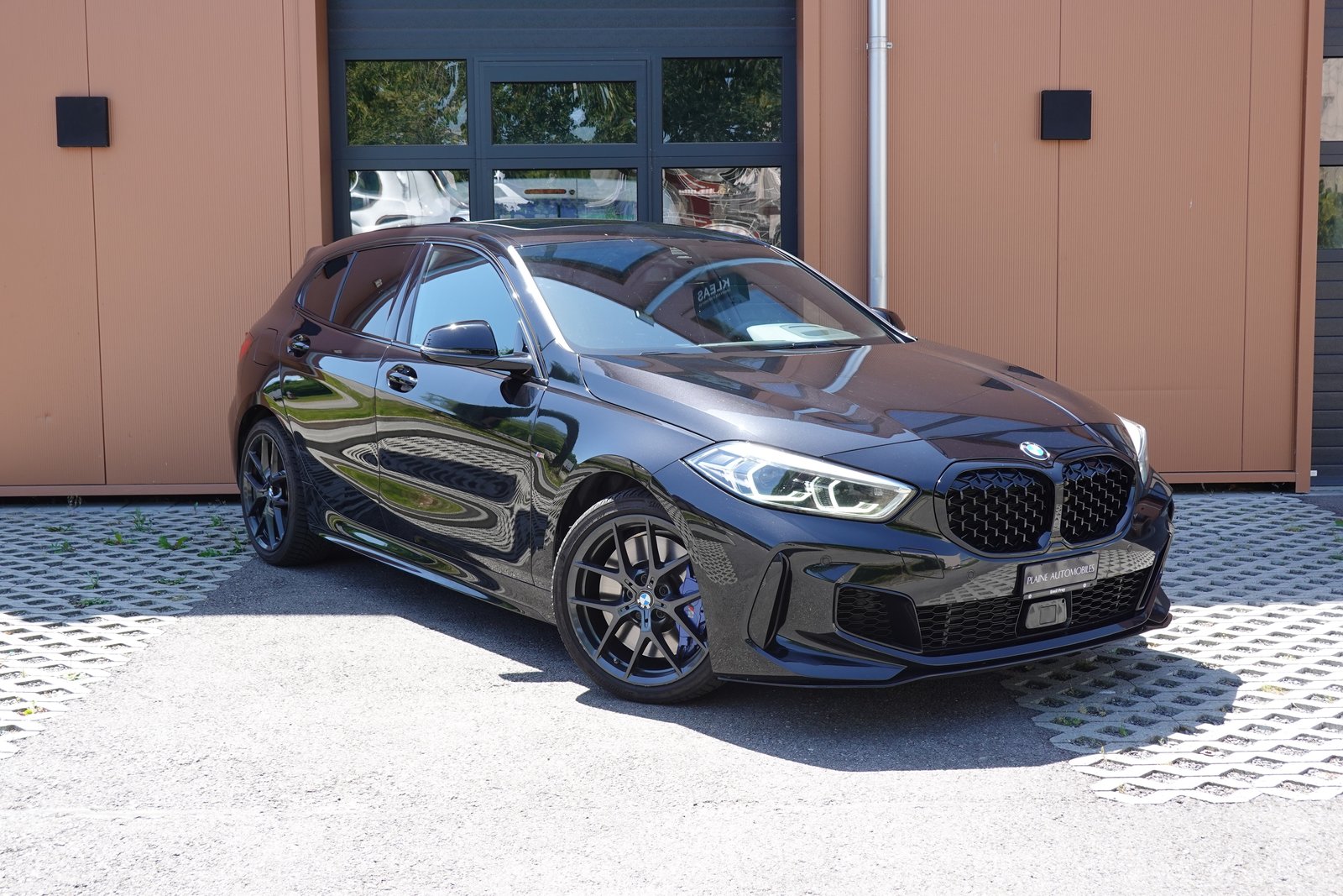 BMW M135i Steptronic - CH Auto * Harman Kardon * Tem