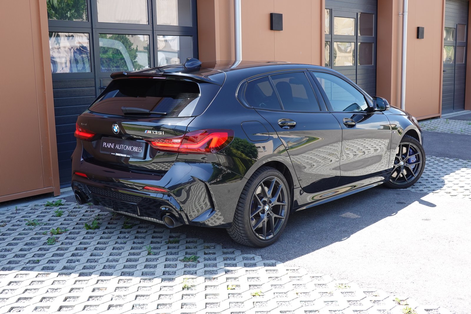 BMW M135i Steptronic - CH Auto * Harman Kardon * Tem, Benzin, Occasion / Gebraucht, Automatik - 6