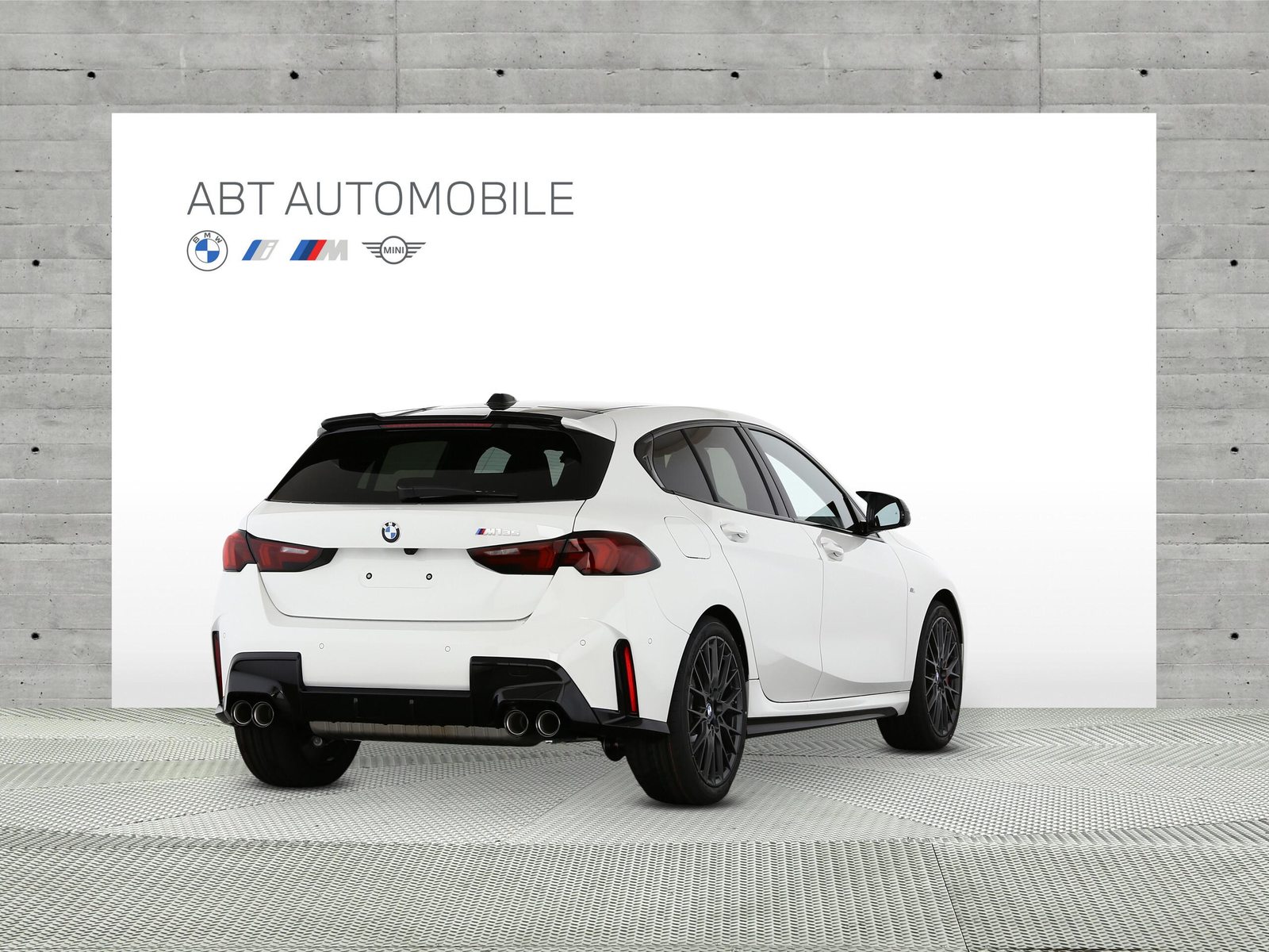 BMW M135i xDrive, Benzin, Vorführwagen, Automatik - 3