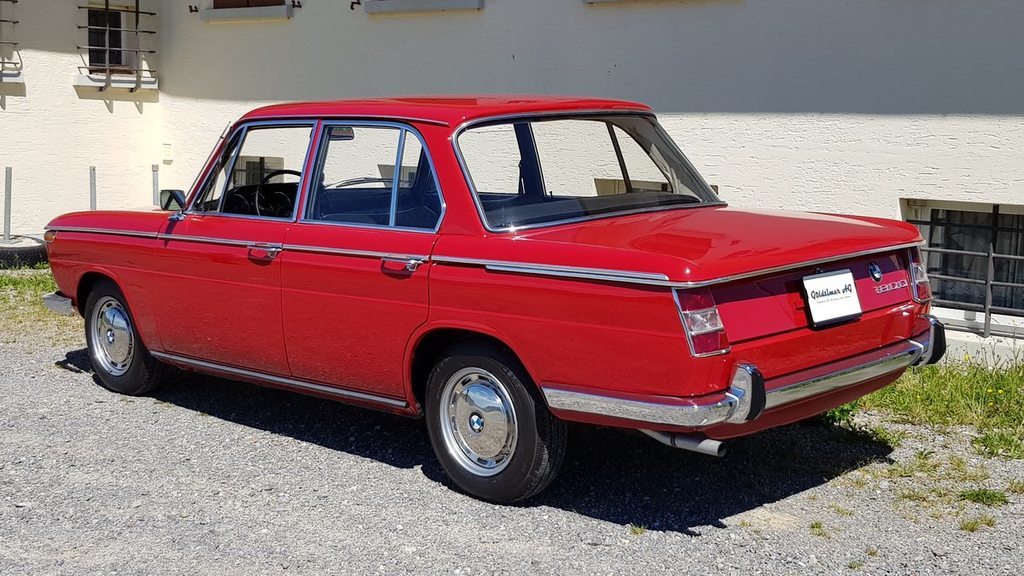 BMW 1800 4-Türige Limousine, Essence, Voiture de collection, Manuelle - 6