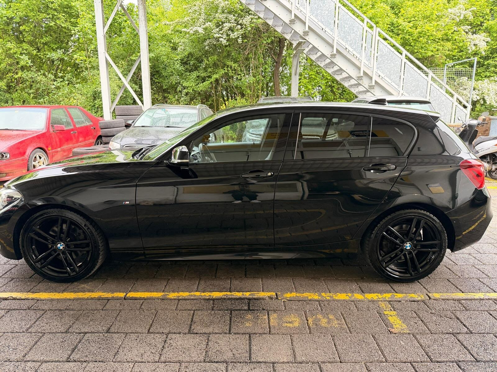 BMW 1er Reihe F20 125i SAG