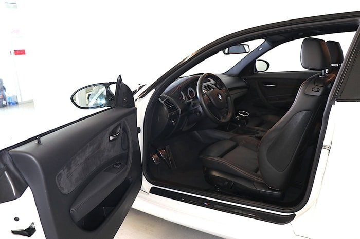 BMW 1er M Coupé, Benzin, Occasion / Gebraucht, Handschaltung - 6