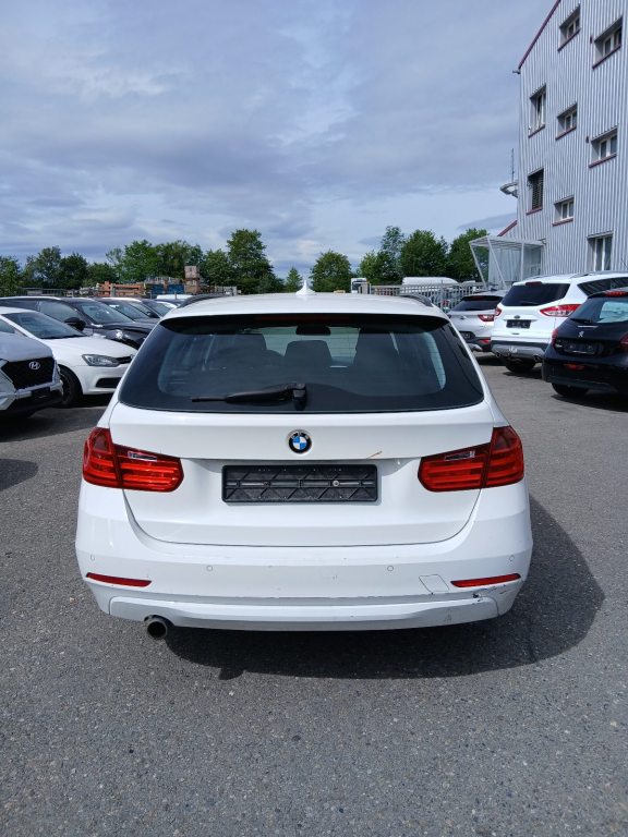 BMW 1er M 316d Business, Diesel, Occasion / Utilisé, Automatique - 6